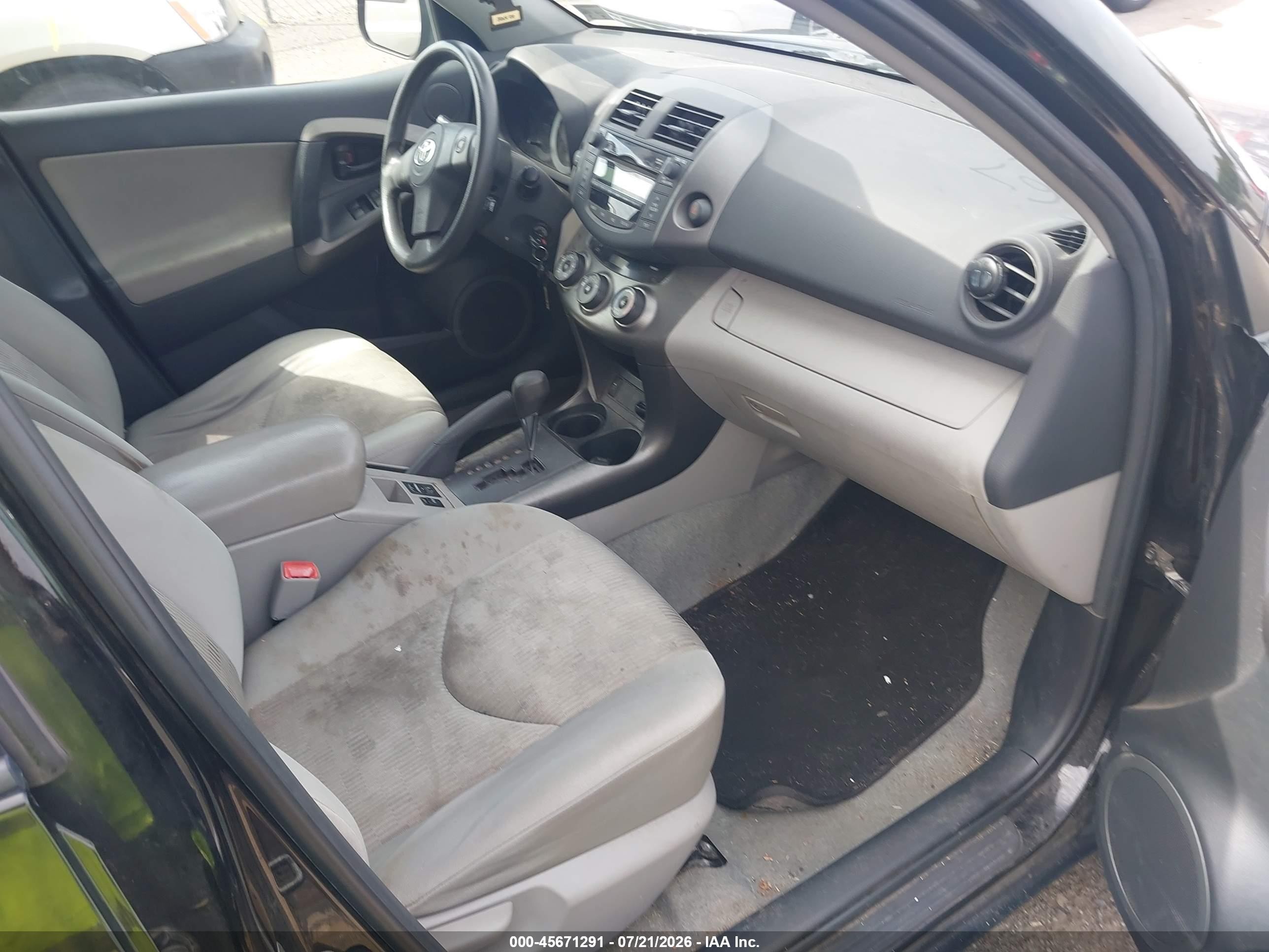 2011 Toyota Rav4   Black vin: 2T3BF4DV3BW120944