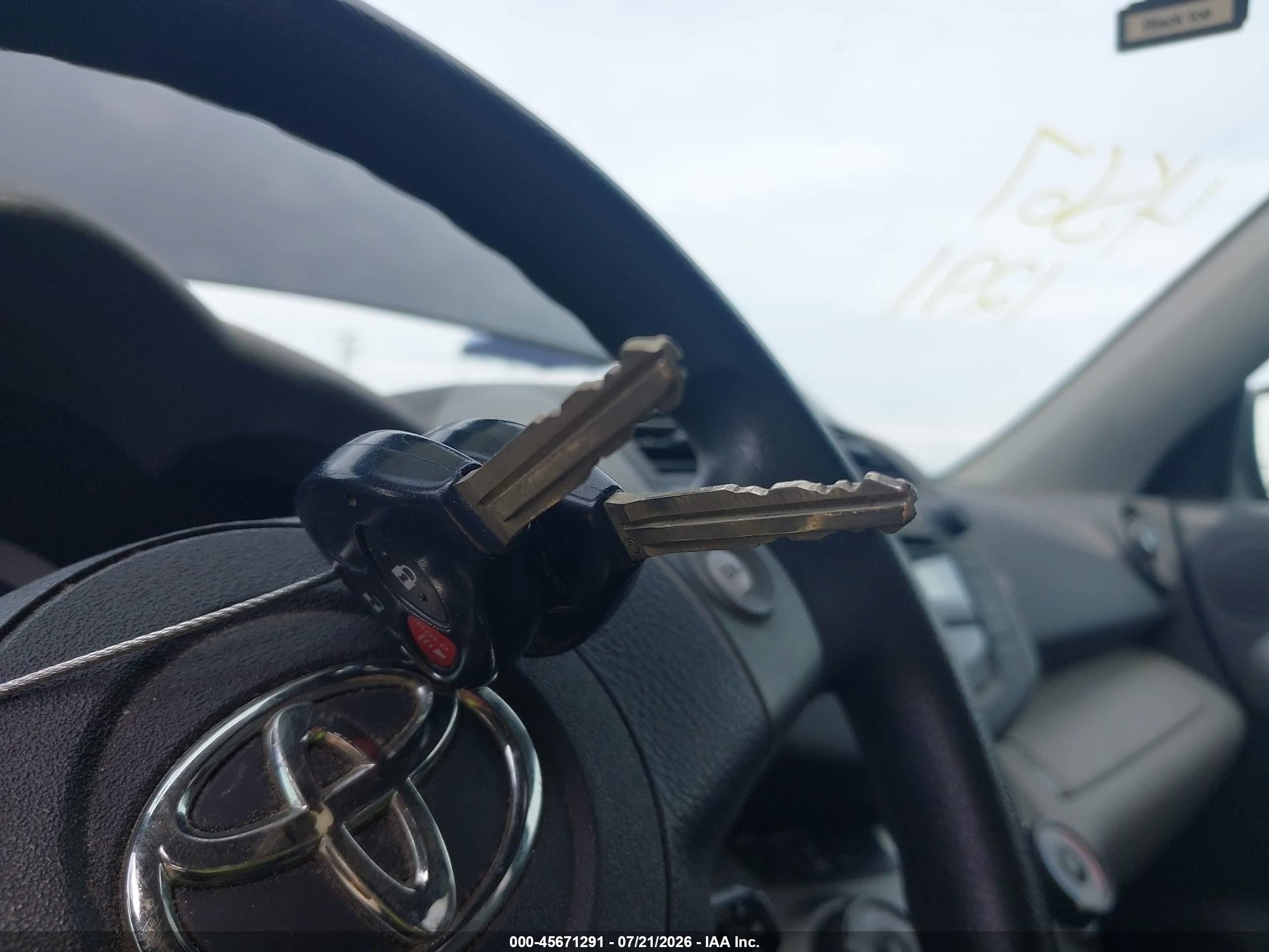 2011 Toyota Rav4   Black vin: 2T3BF4DV3BW120944