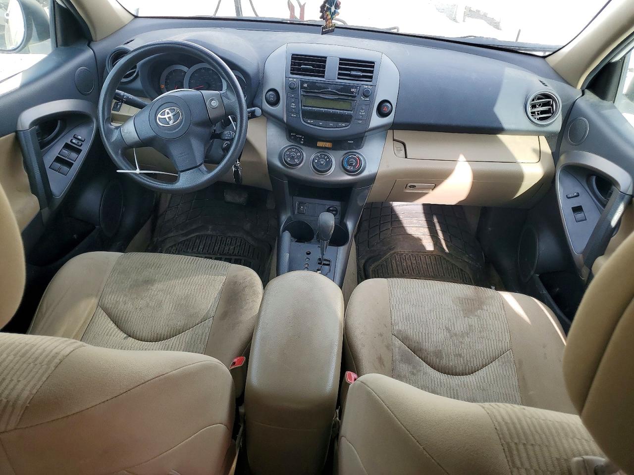 2011 Toyota Rav4 Base White vin: 2T3BF4DV3BW124900