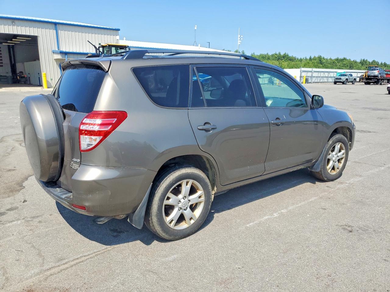 2011 Toyota Rav4 Base Brown vin: 2T3BF4DV3BW156780