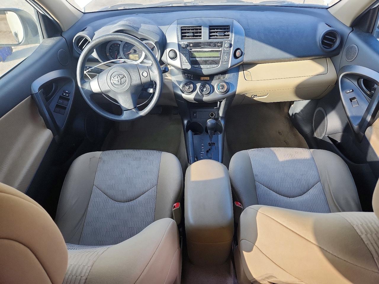 2011 Toyota Rav4 Base White vin: 2T3BF4DV3BW157413