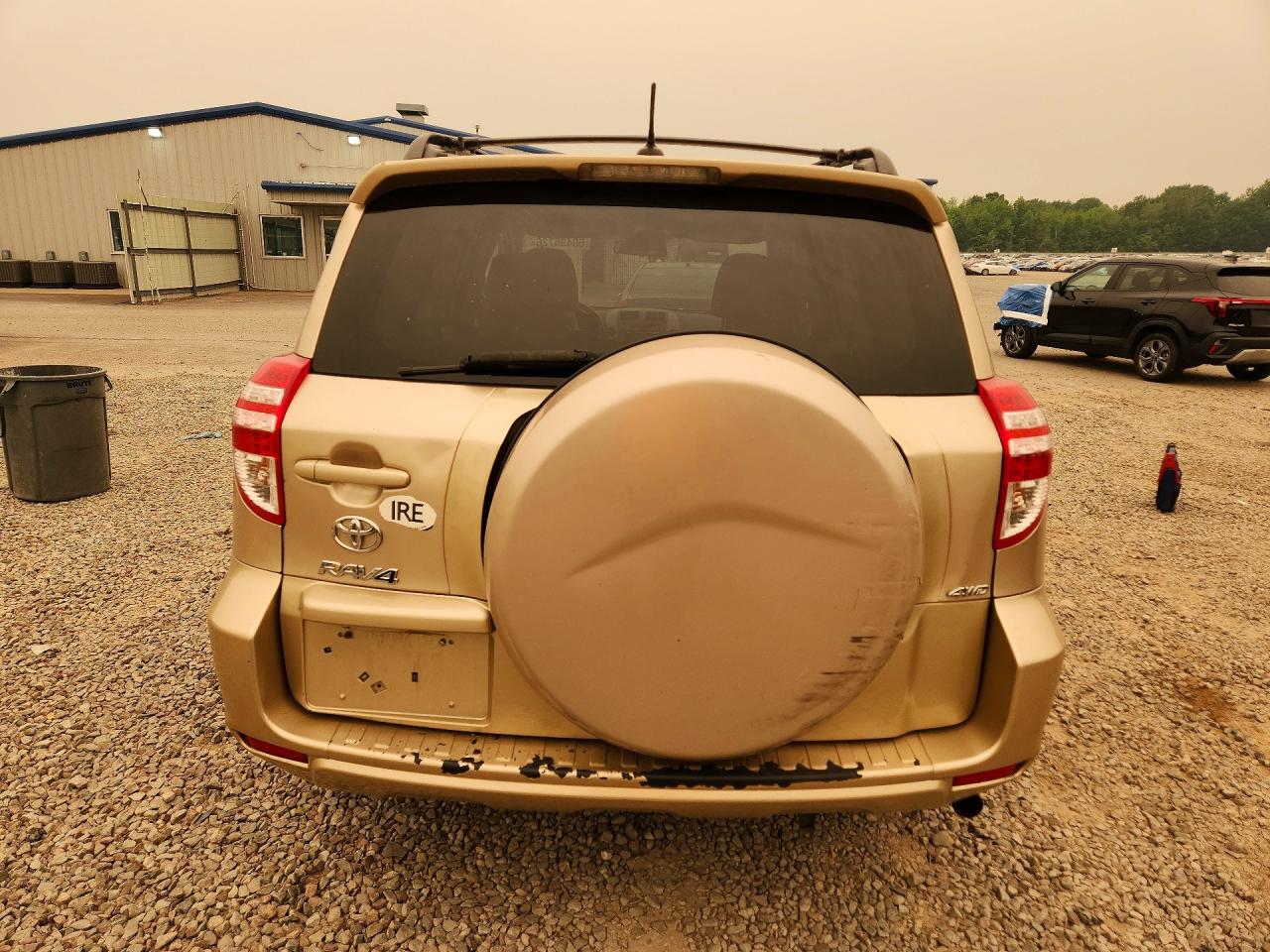 2011 Toyota Rav4 Base Tan vin: 2T3BF4DV3BW159324
