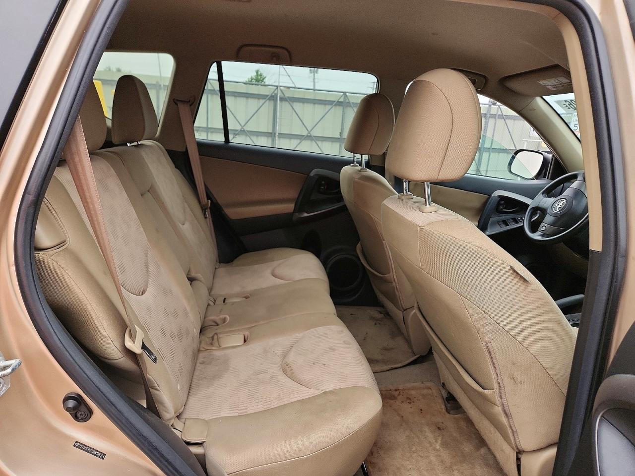 2011 Toyota Rav4 Base Tan vin: 2T3BF4DV3BW159324