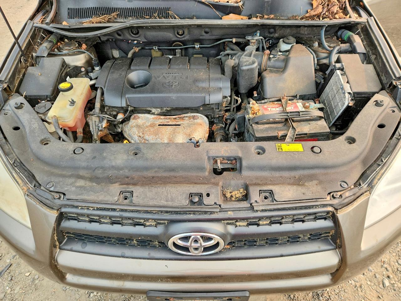 2011 Toyota Rav4 Base Brown vin: 2T3BF4DV3BW177547