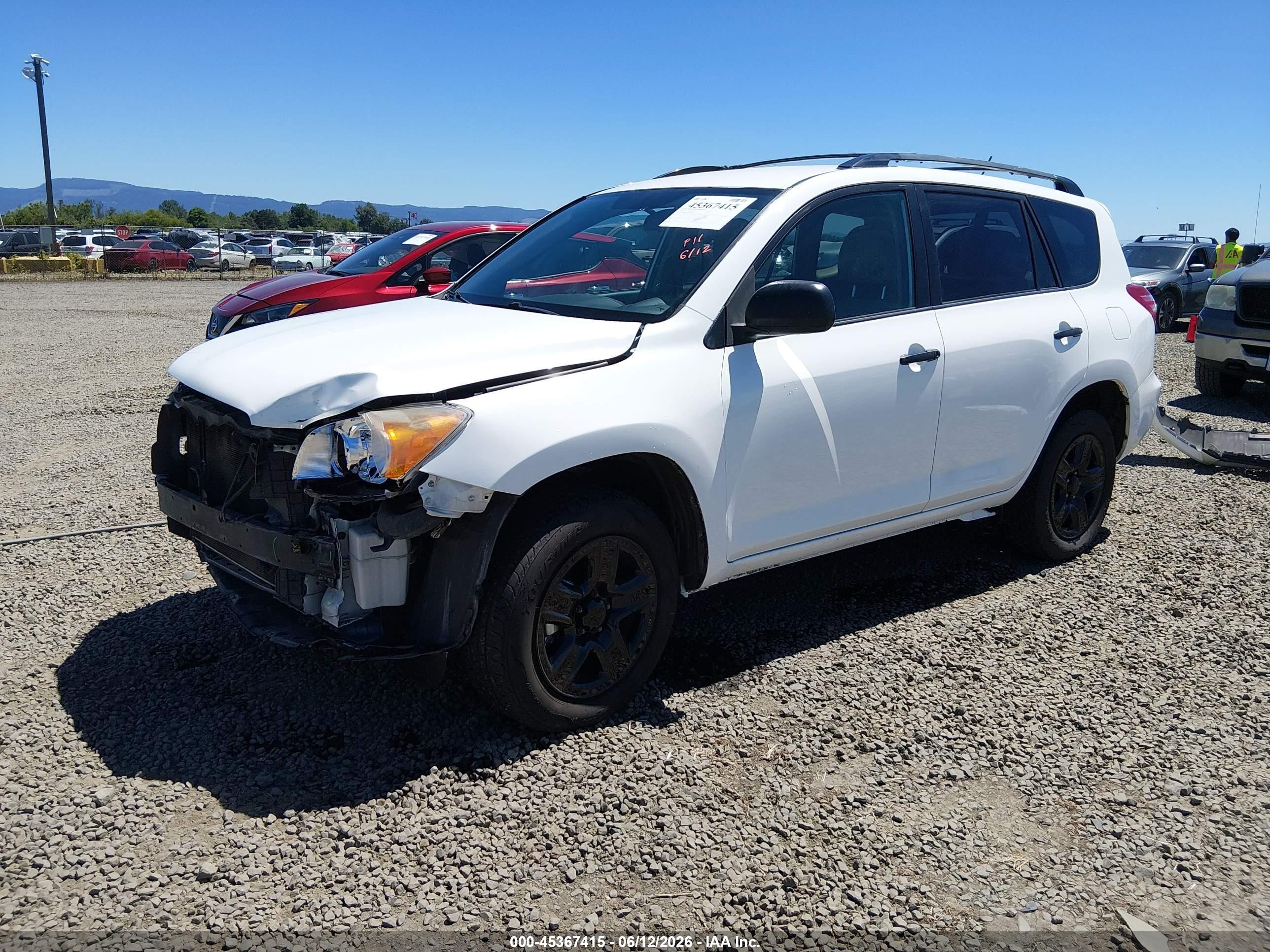 2012 Toyota Rav4   White vin: 2T3BF4DV3CW204392