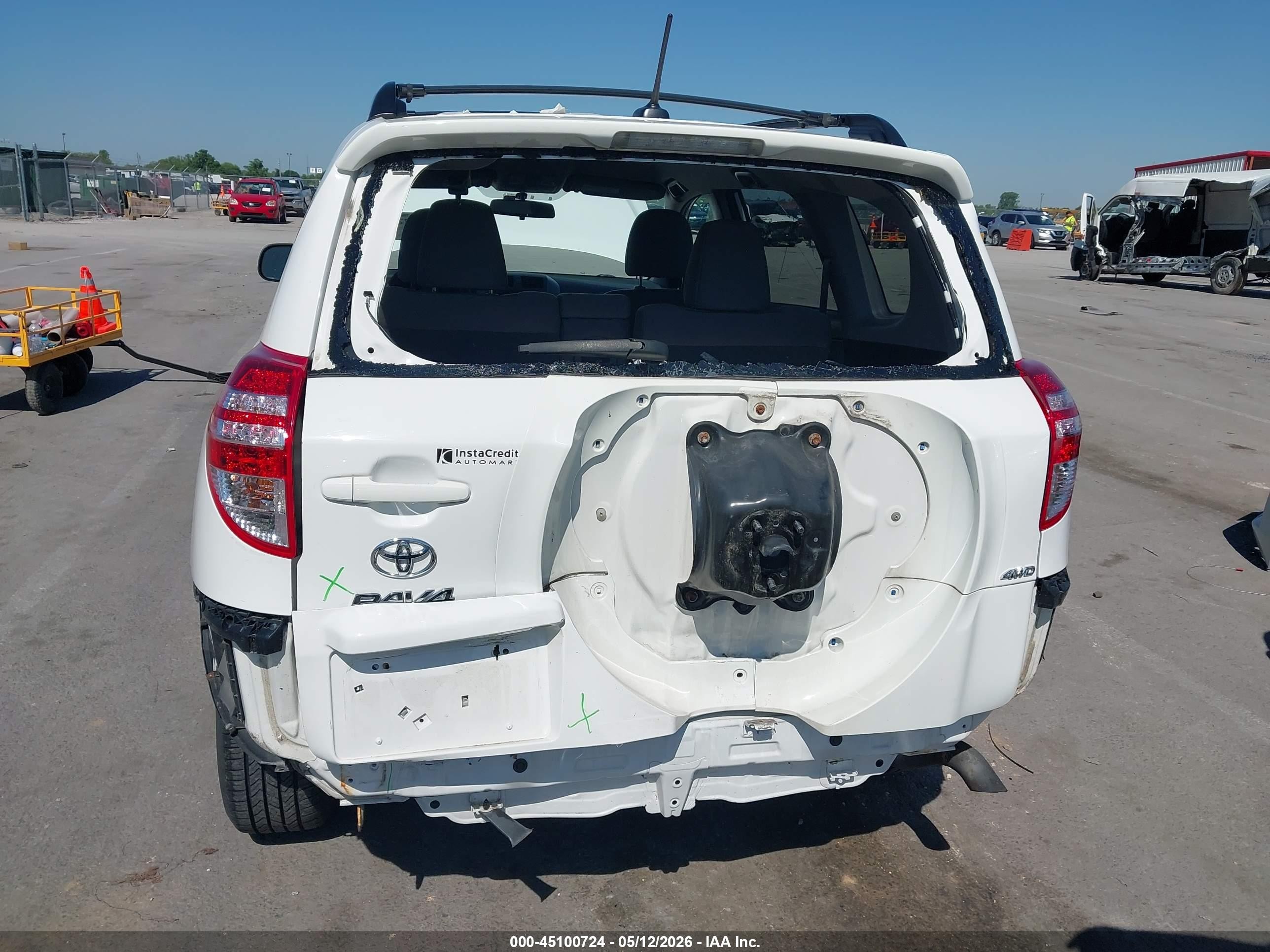 2012 Toyota Rav4   White vin: 2T3BF4DV3CW249994