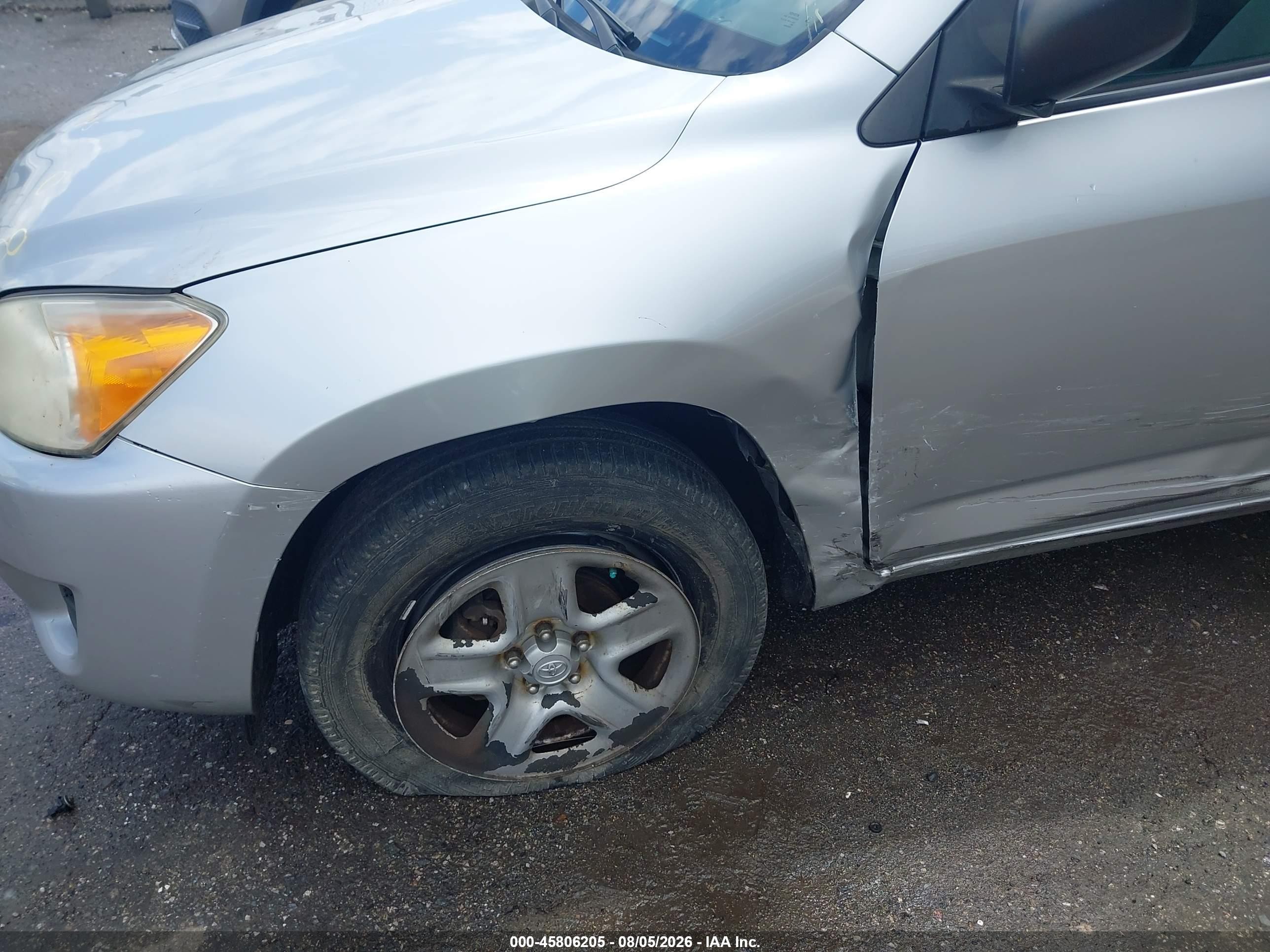 2012 Toyota Rav4   Silver vin: 2T3BF4DV3CW255178