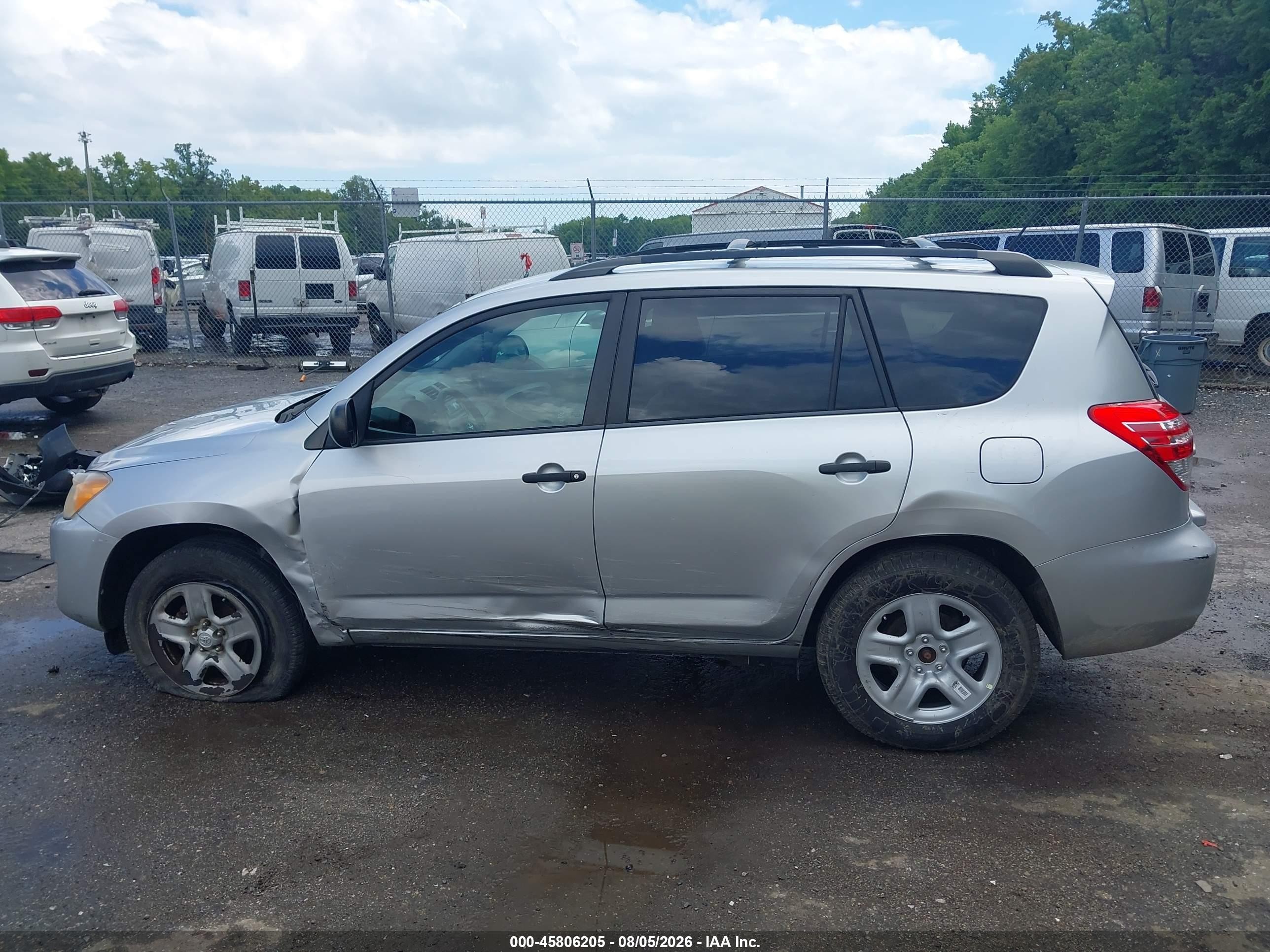 2012 Toyota Rav4   Silver vin: 2T3BF4DV3CW255178