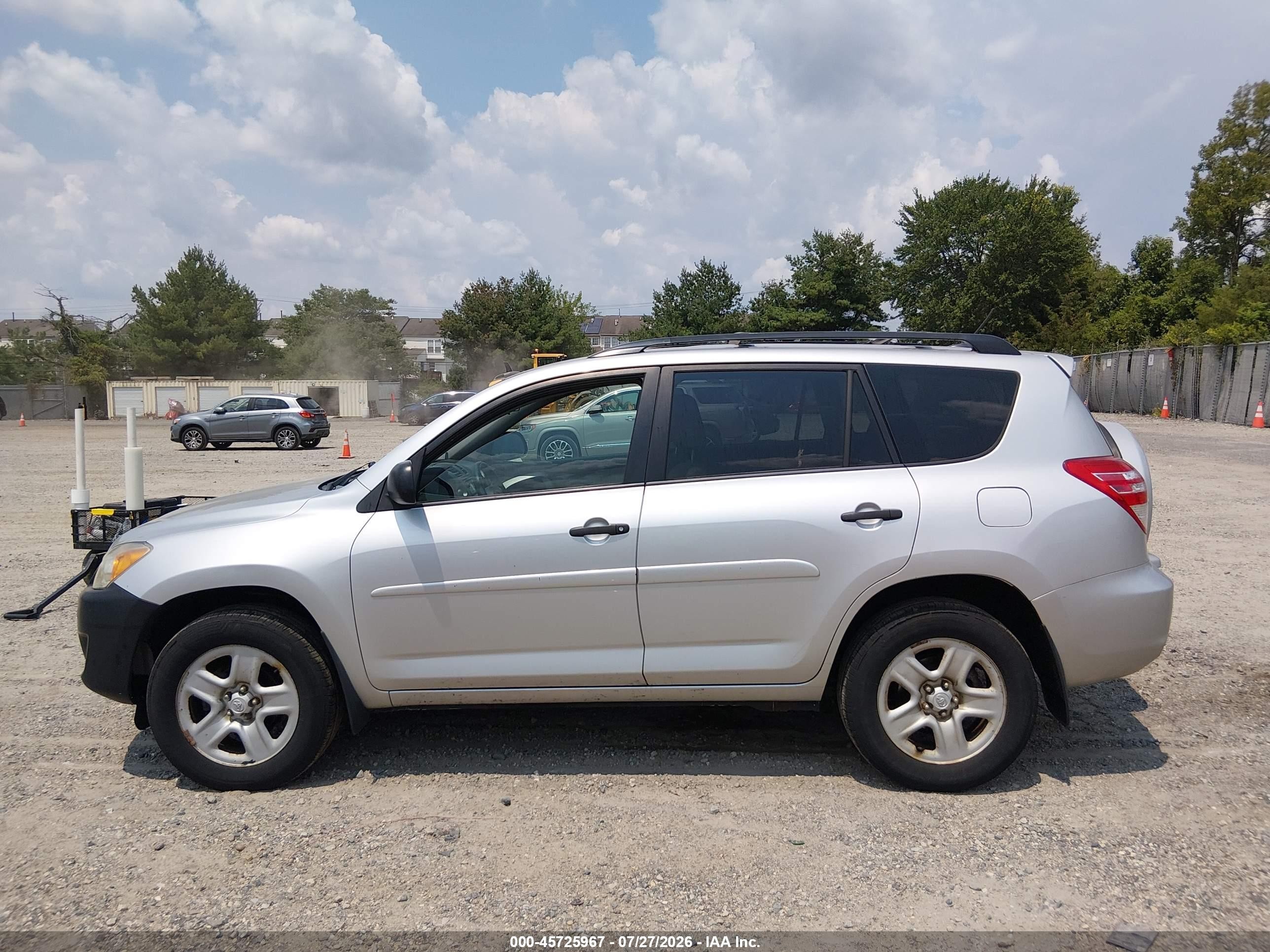 2012 Toyota Rav4   Silver vin: 2T3BF4DV3CW256573