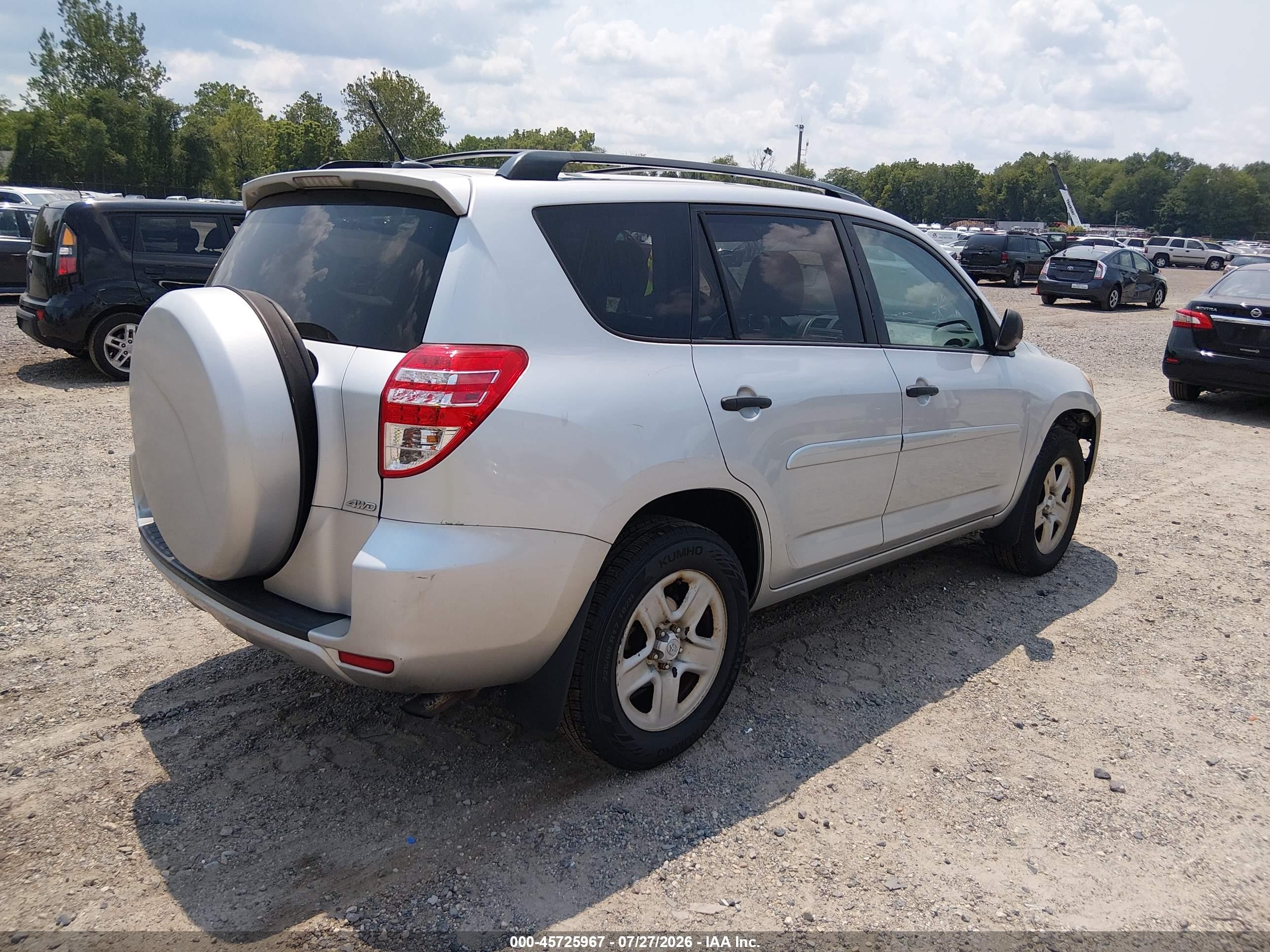 2012 Toyota Rav4   Silver vin: 2T3BF4DV3CW256573