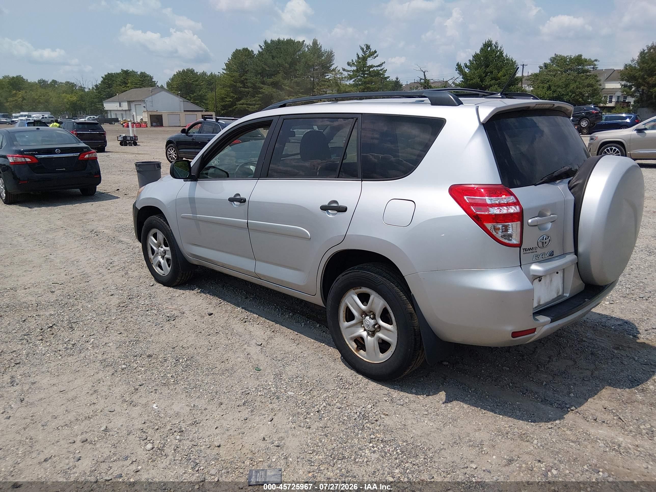 2012 Toyota Rav4   Silver vin: 2T3BF4DV3CW256573
