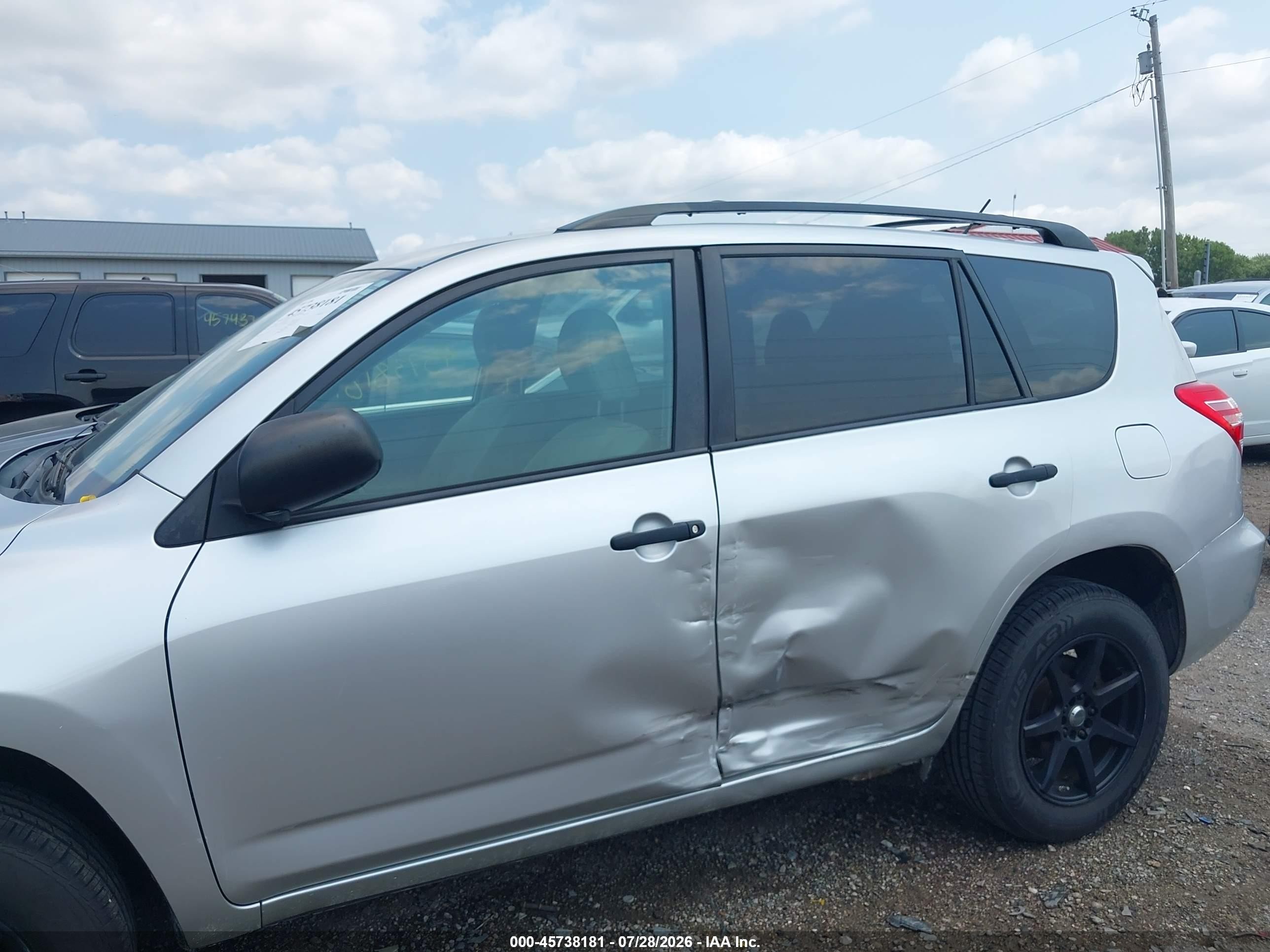 2012 Toyota Rav4   Серебряный vin: 2T3BF4DV3CW262812