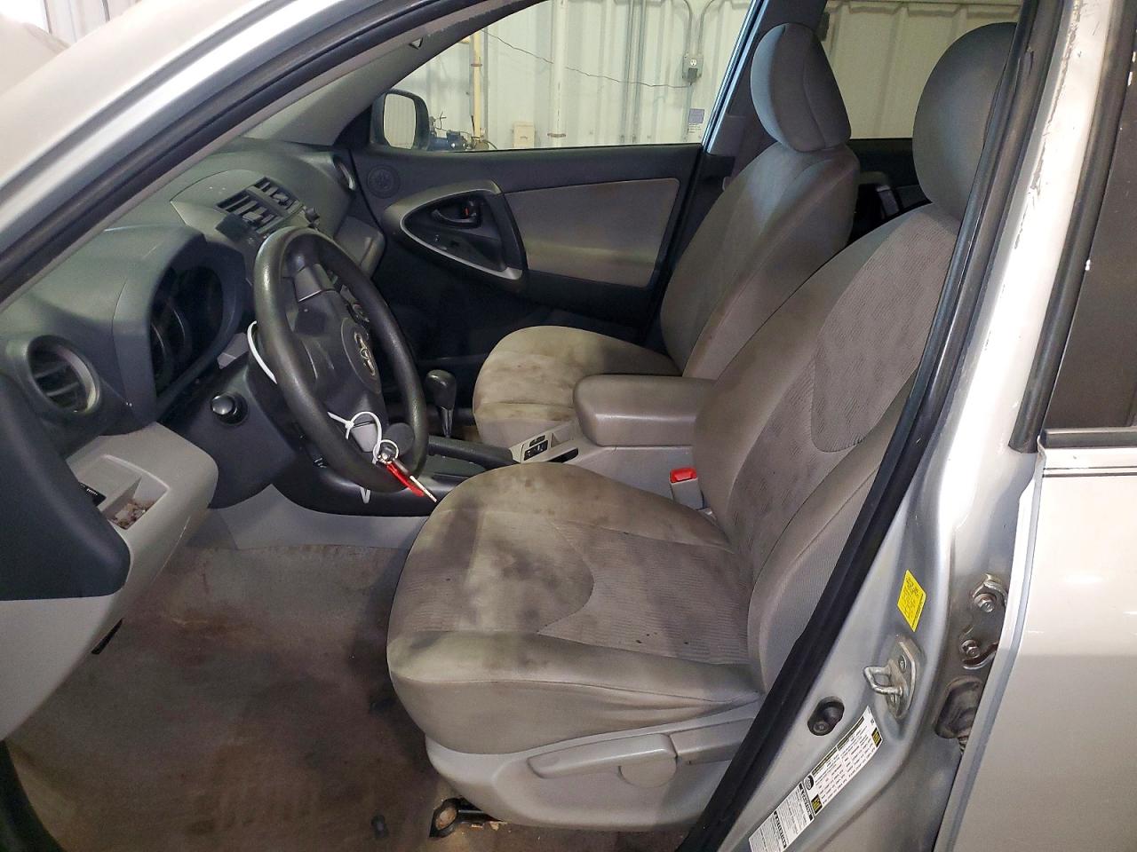 2010 Toyota Rav4 Base Silver vin: 2T3BF4DV4AW057772