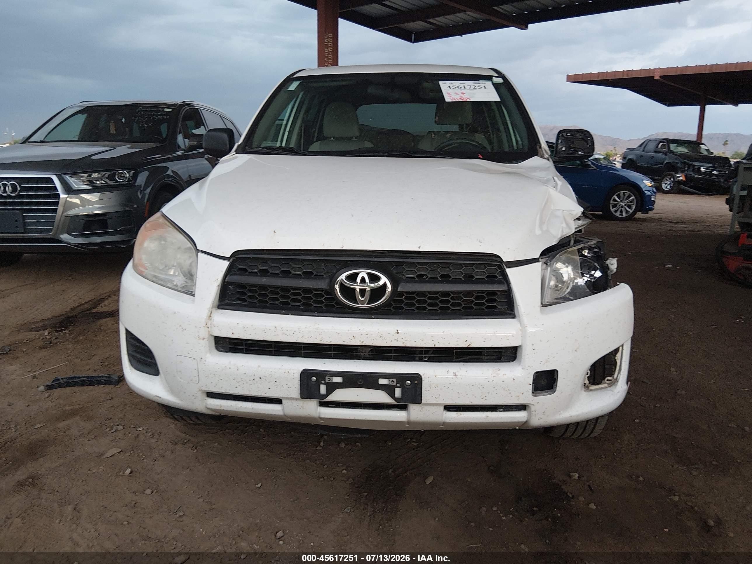 2010 Toyota Rav4   Белый vin: 2T3BF4DV4AW059859