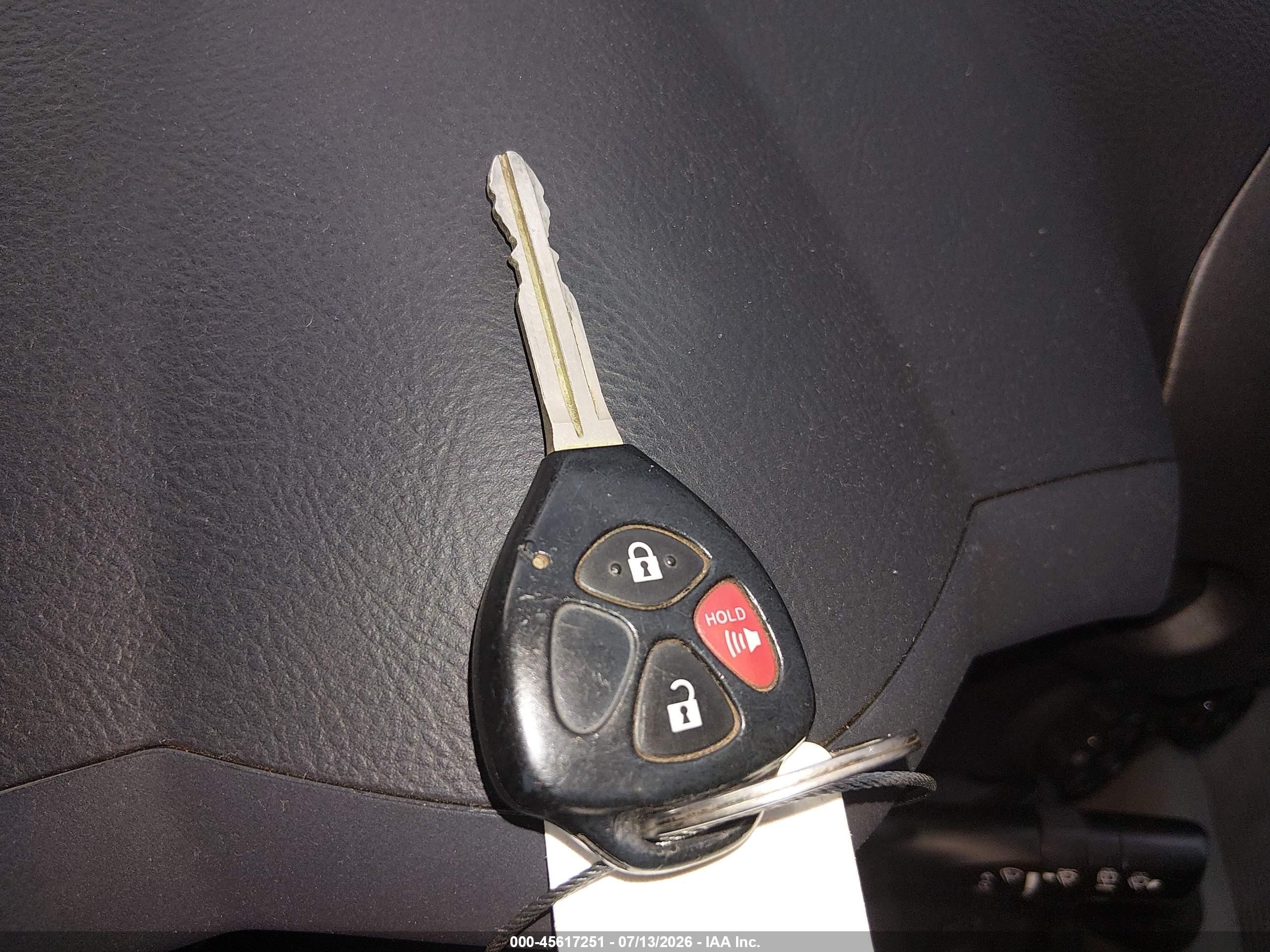 2010 Toyota Rav4   Белый vin: 2T3BF4DV4AW059859