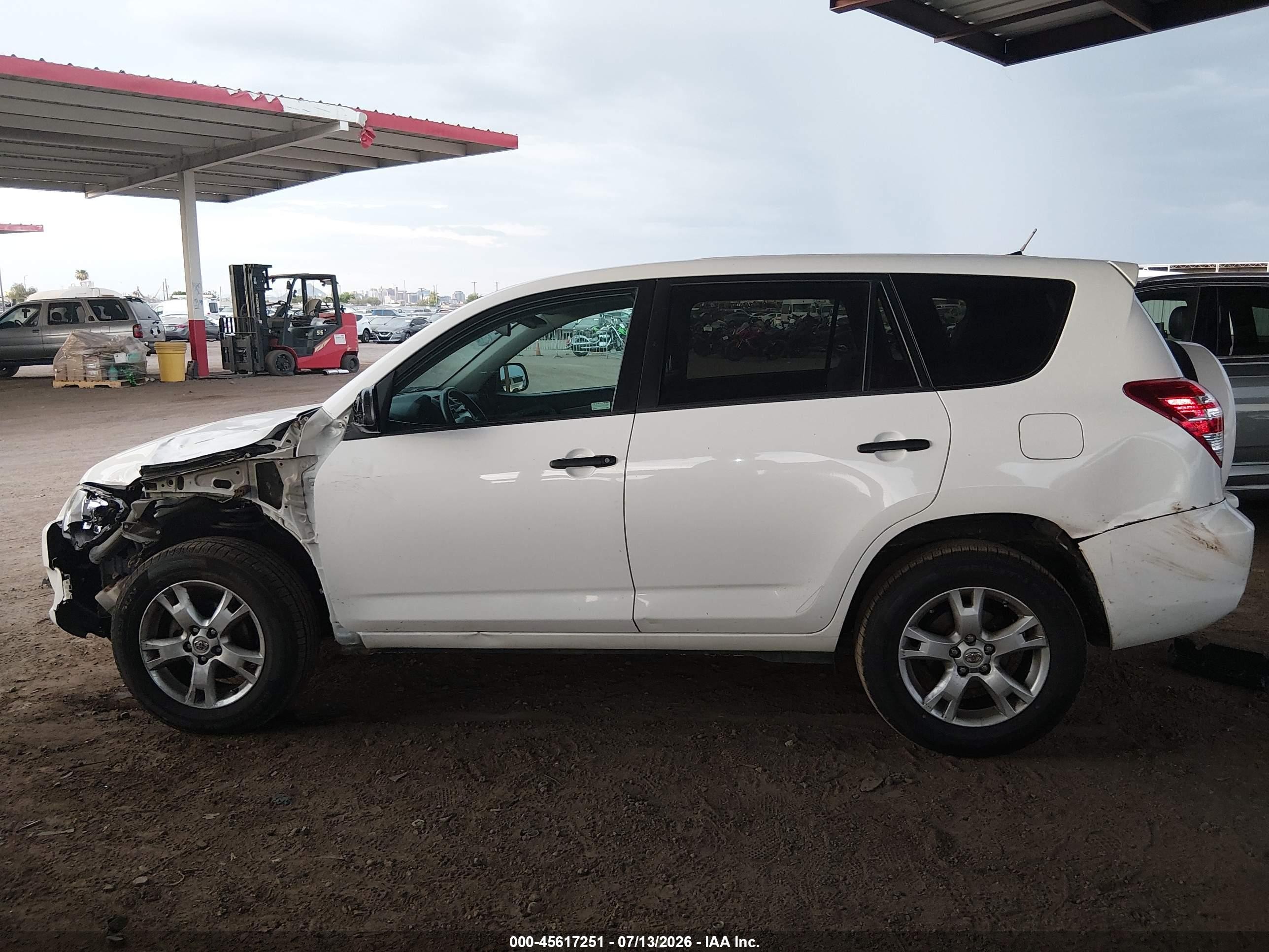 2010 Toyota Rav4   Белый vin: 2T3BF4DV4AW059859