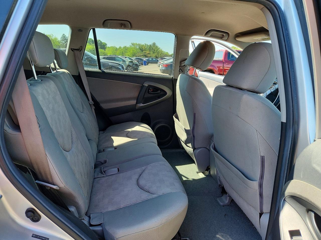 2010 Toyota Rav4 Base Silver vin: 2T3BF4DV4AW071655