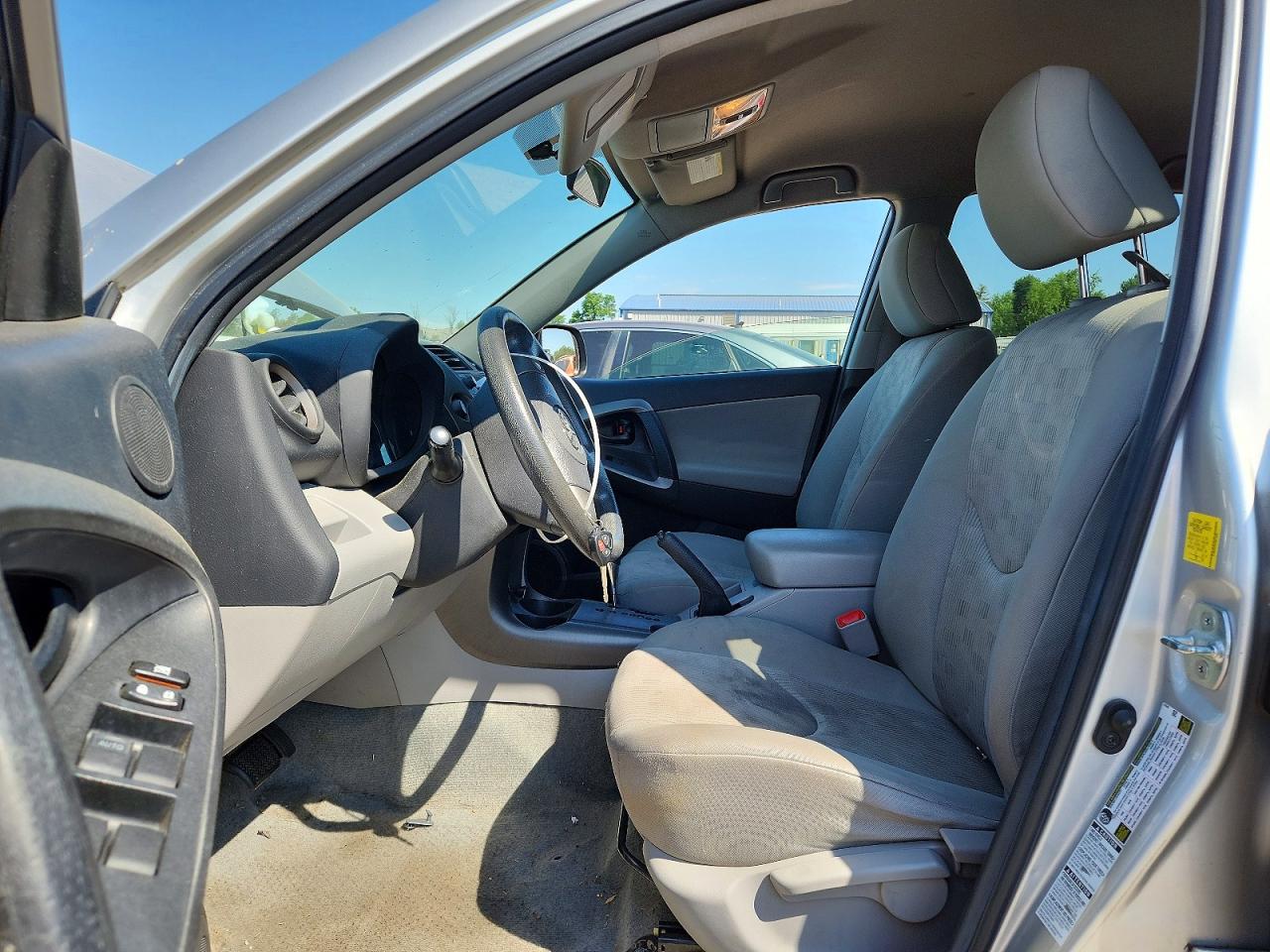 2010 Toyota Rav4 Base Silver vin: 2T3BF4DV4AW071655