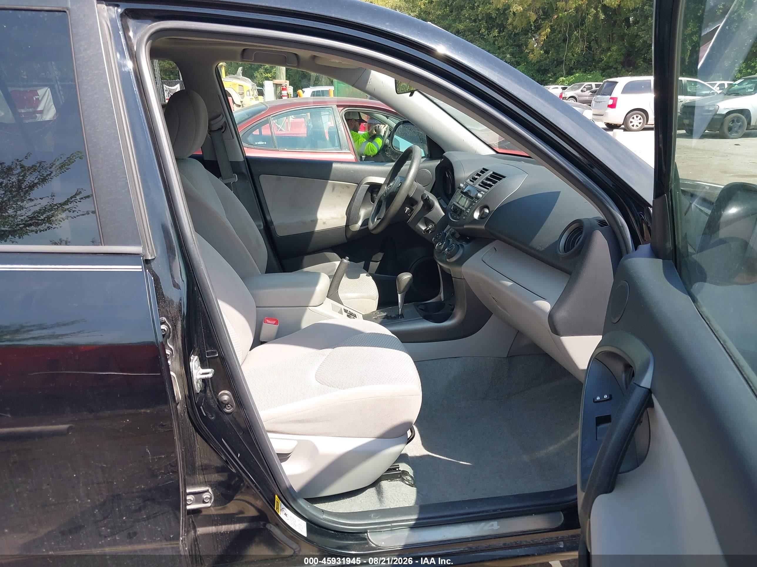 2011 Toyota Rav4   Black vin: 2T3BF4DV4BW090417