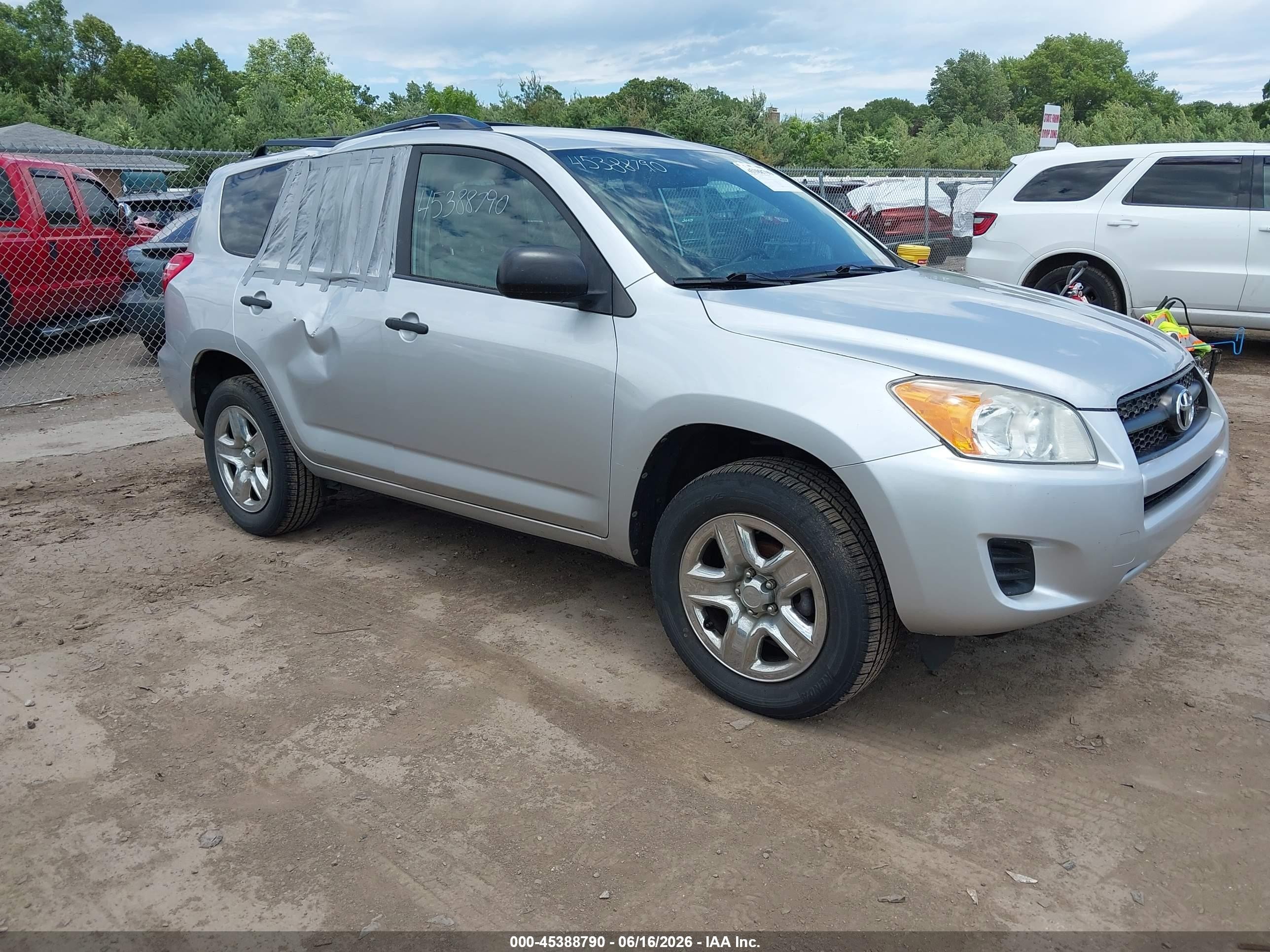 2011 Toyota Rav4   Silver vin: 2T3BF4DV4BW095052