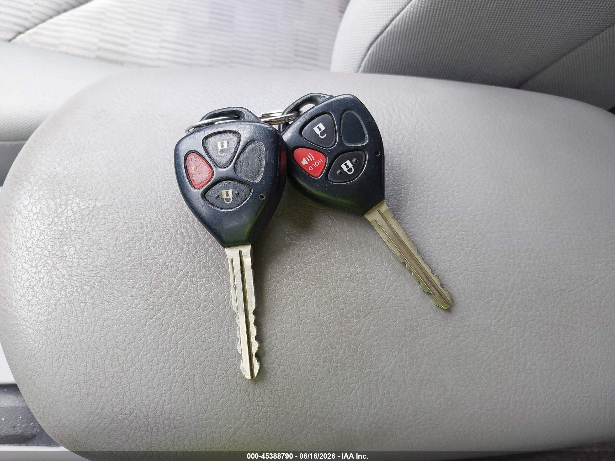 2011 Toyota Rav4   Silver vin: 2T3BF4DV4BW095052