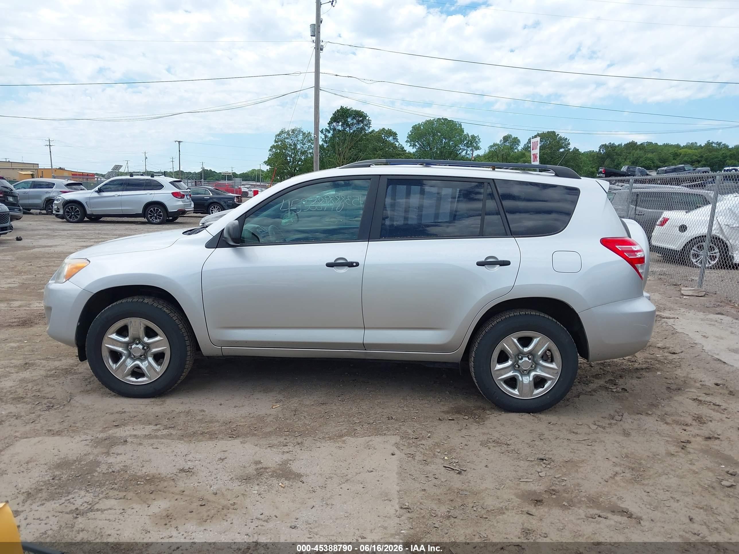 2011 Toyota Rav4   Silver vin: 2T3BF4DV4BW095052