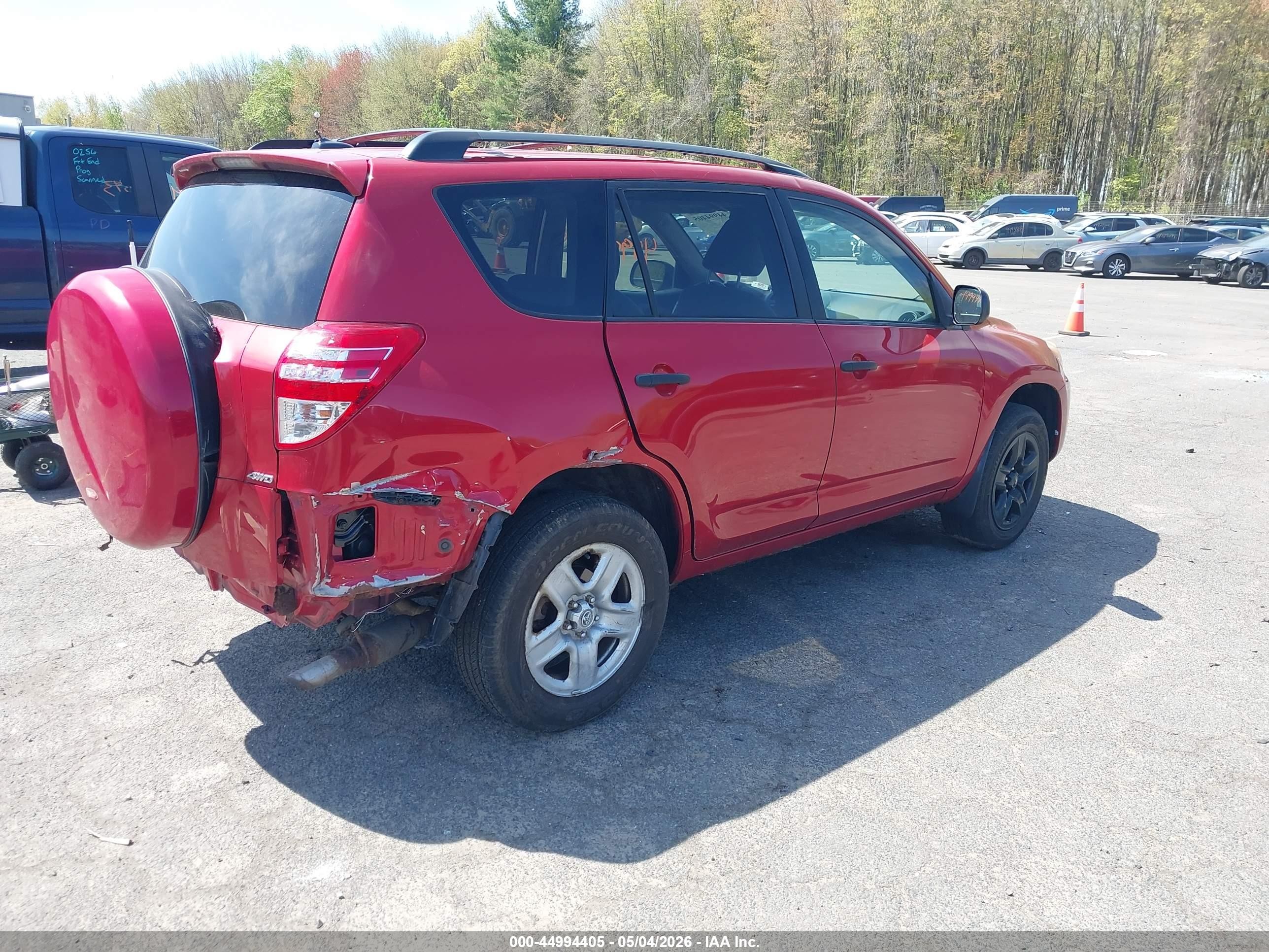 2011 Toyota Rav4   Red vin: 2T3BF4DV4BW097335