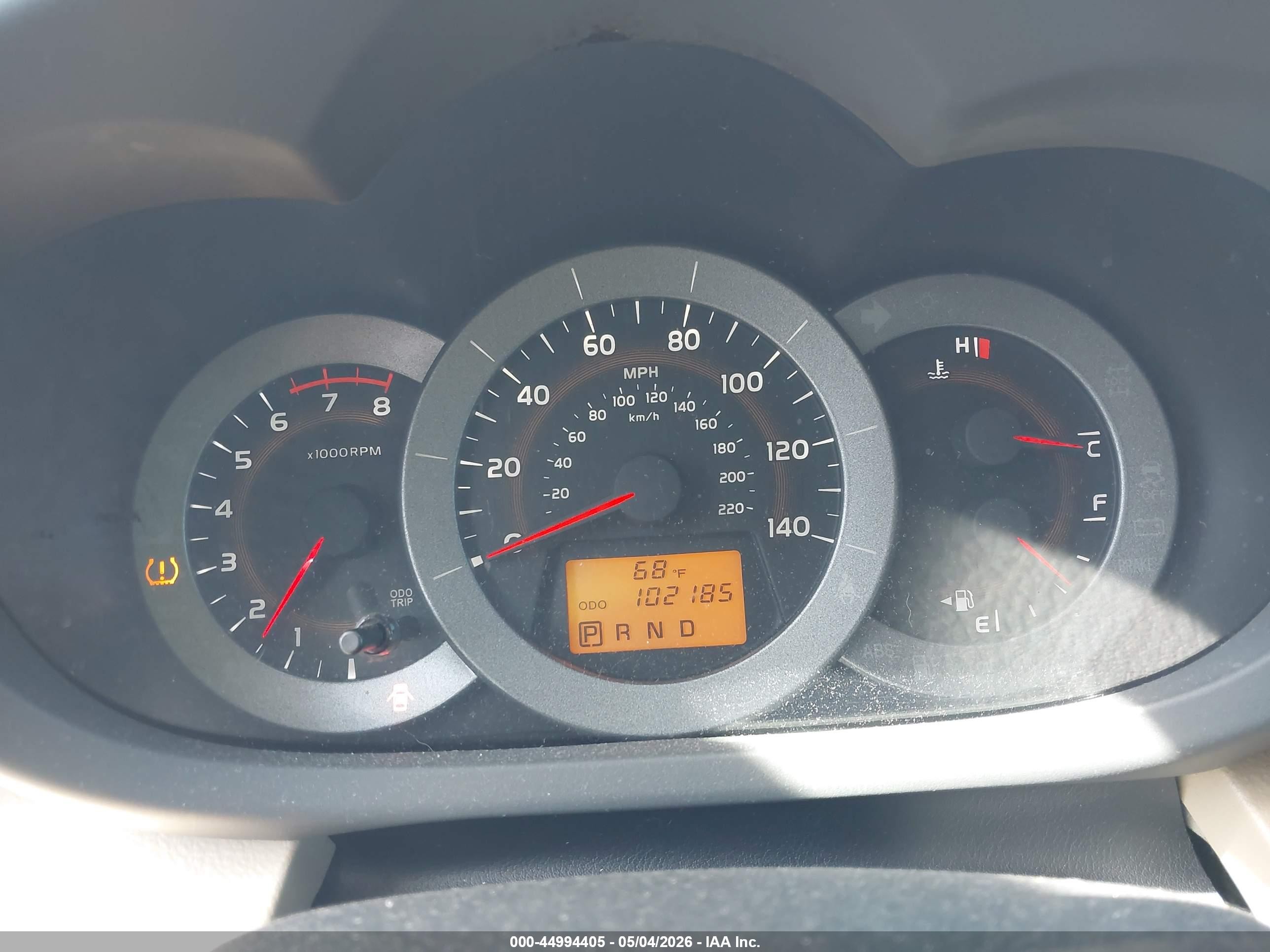2011 Toyota Rav4   Red vin: 2T3BF4DV4BW097335
