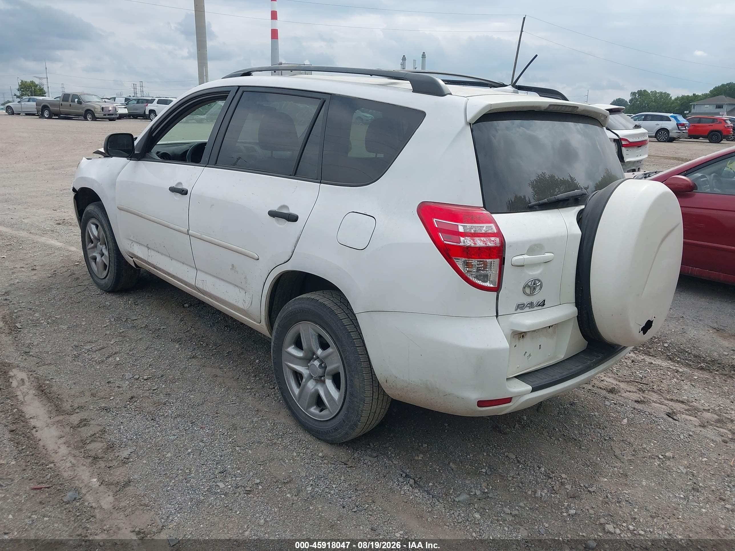 2011 Toyota Rav4   White vin: 2T3BF4DV4BW111976