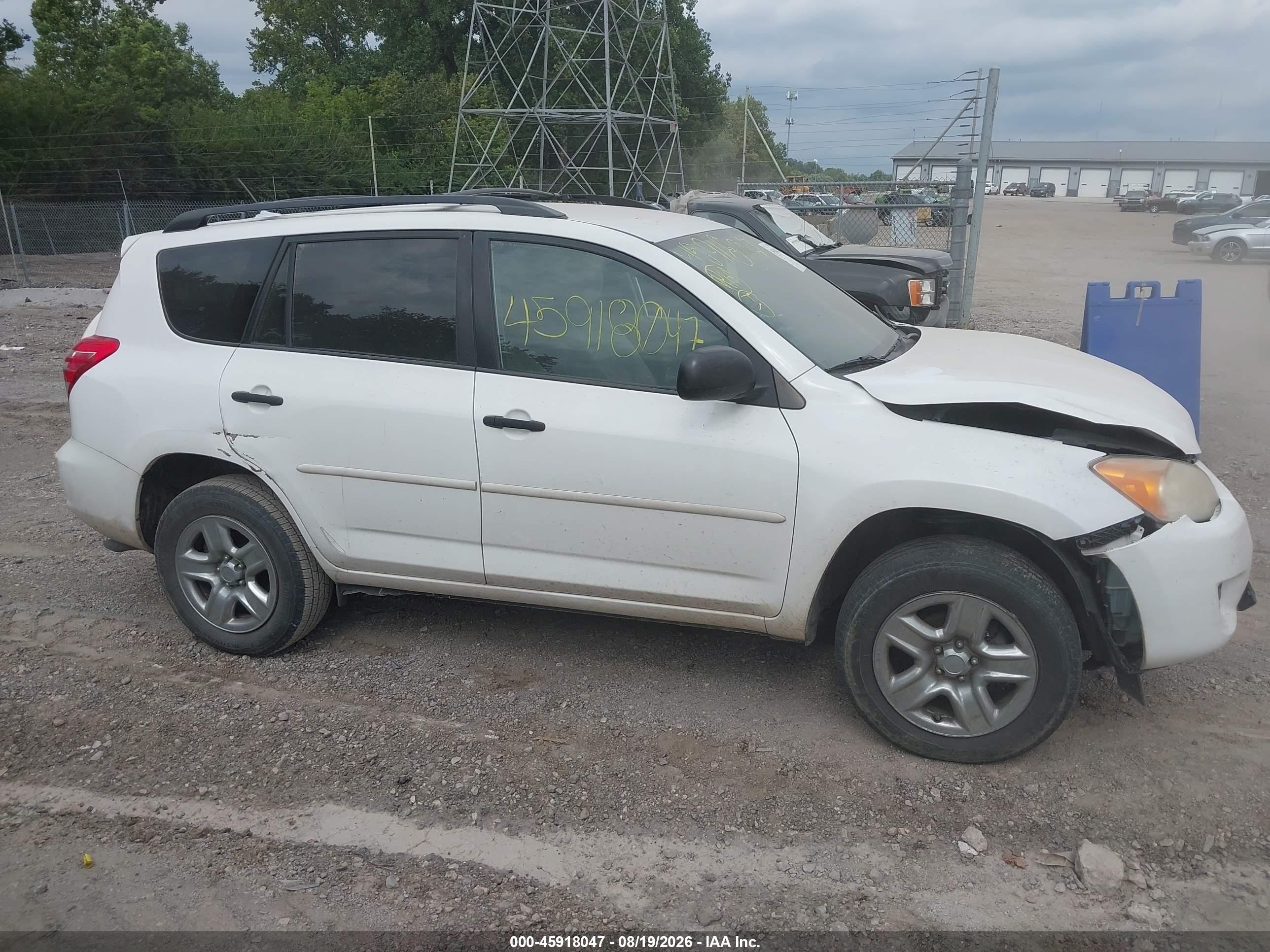 2011 Toyota Rav4   White vin: 2T3BF4DV4BW111976