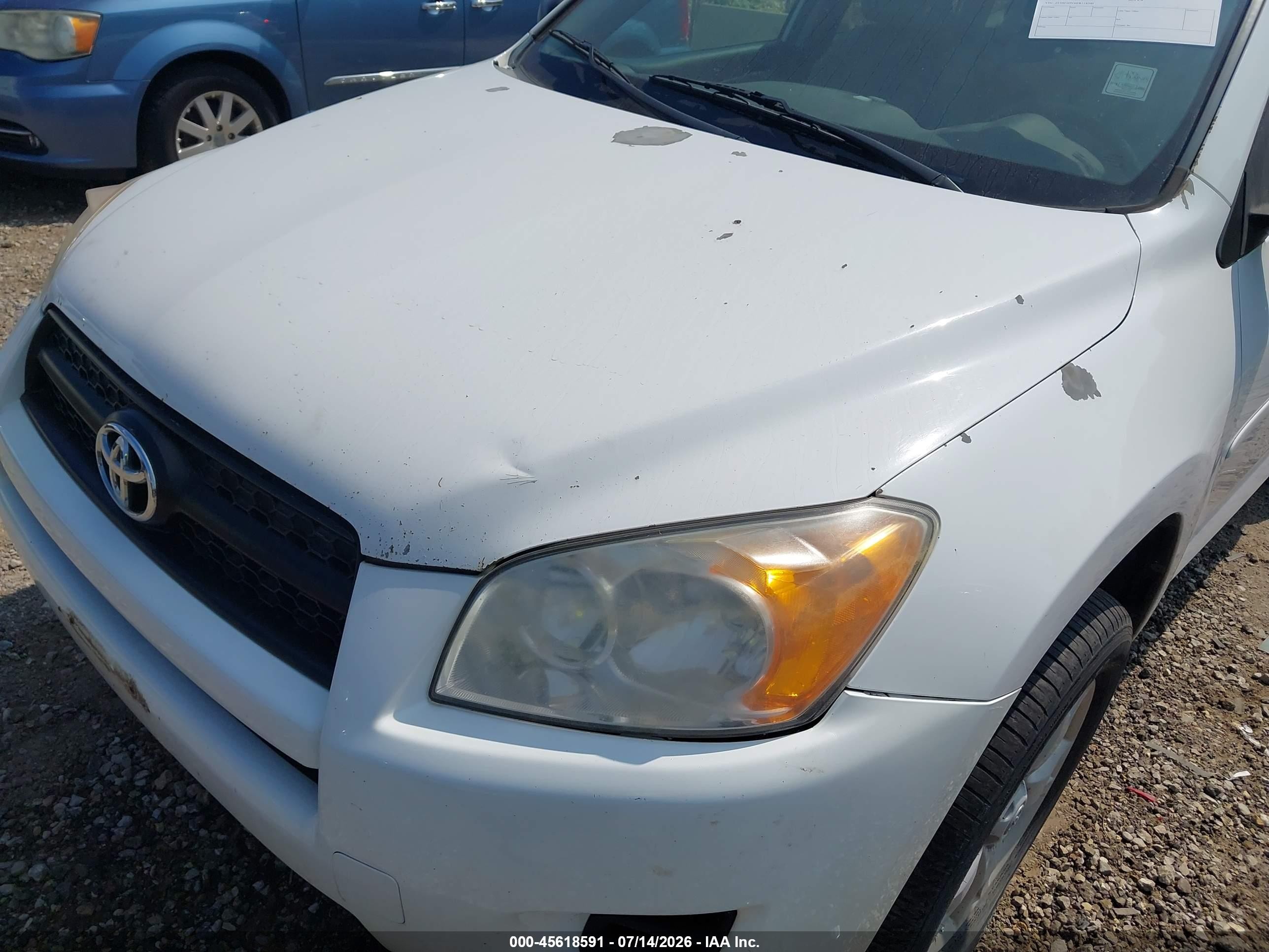 2011 Toyota Rav4   Белый vin: 2T3BF4DV4BW118300