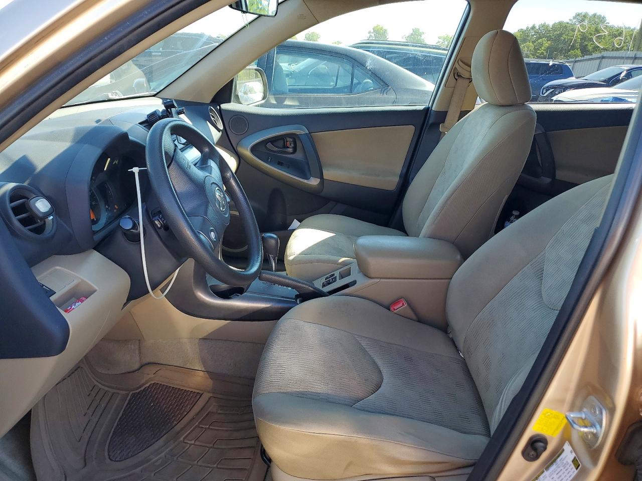 2011 Toyota Rav4 Base Gold vin: 2T3BF4DV4BW127501