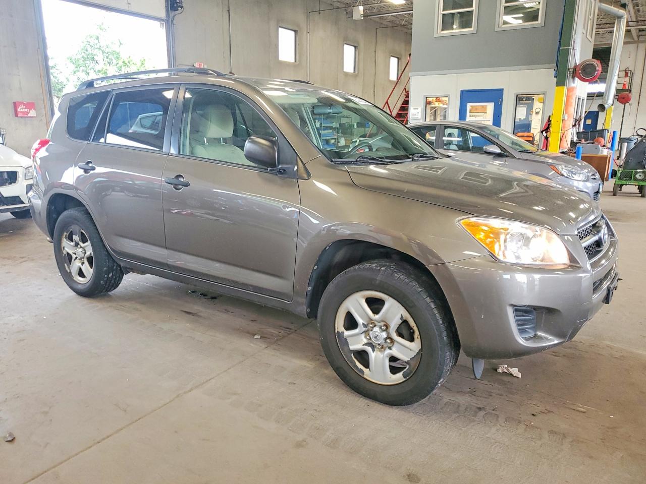 2011 Toyota Rav4 Base Brown vin: 2T3BF4DV4BW140801