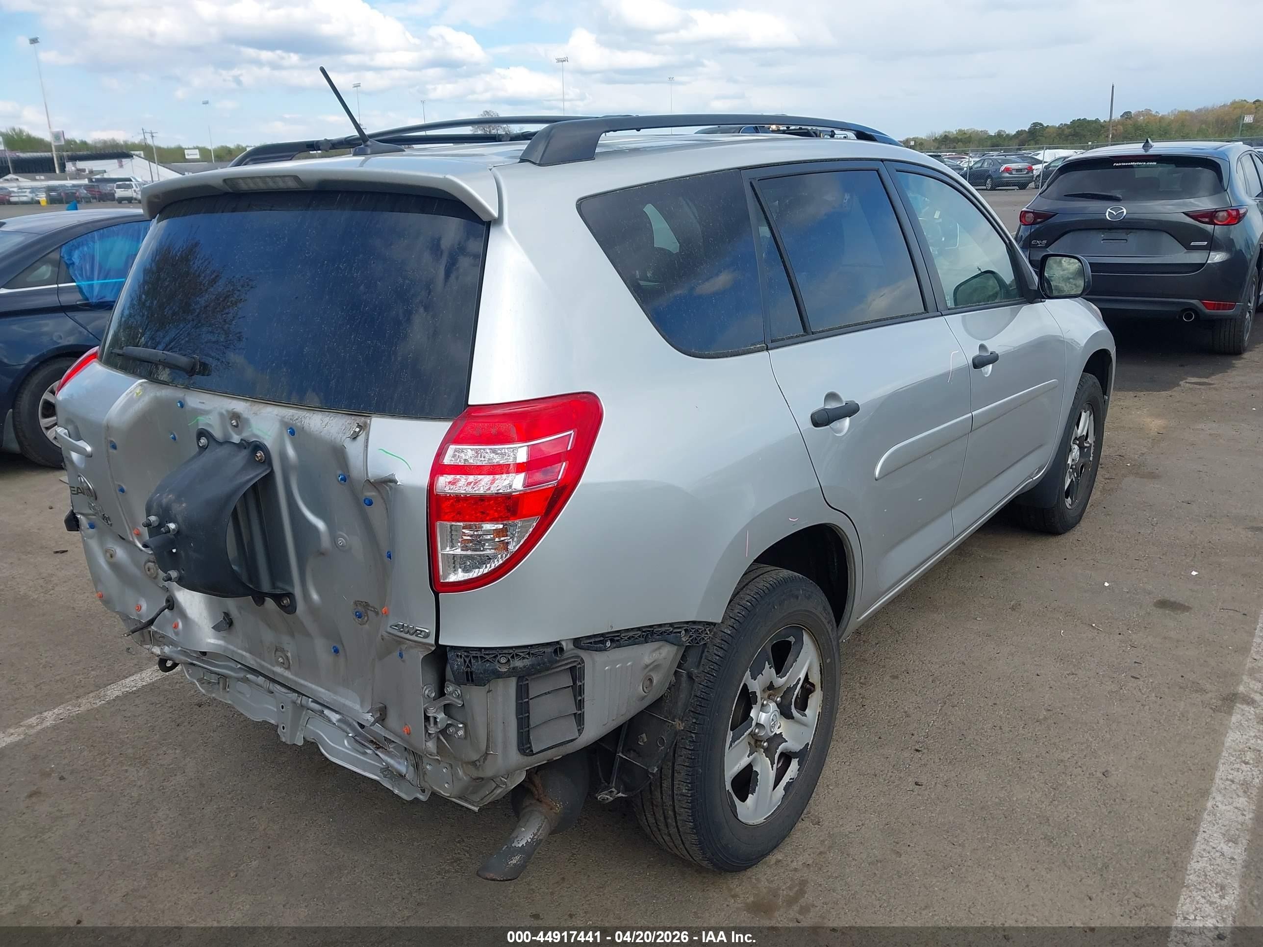 2011 Toyota Rav4 Серебряный vin: 2T3BF4DV4BW143844