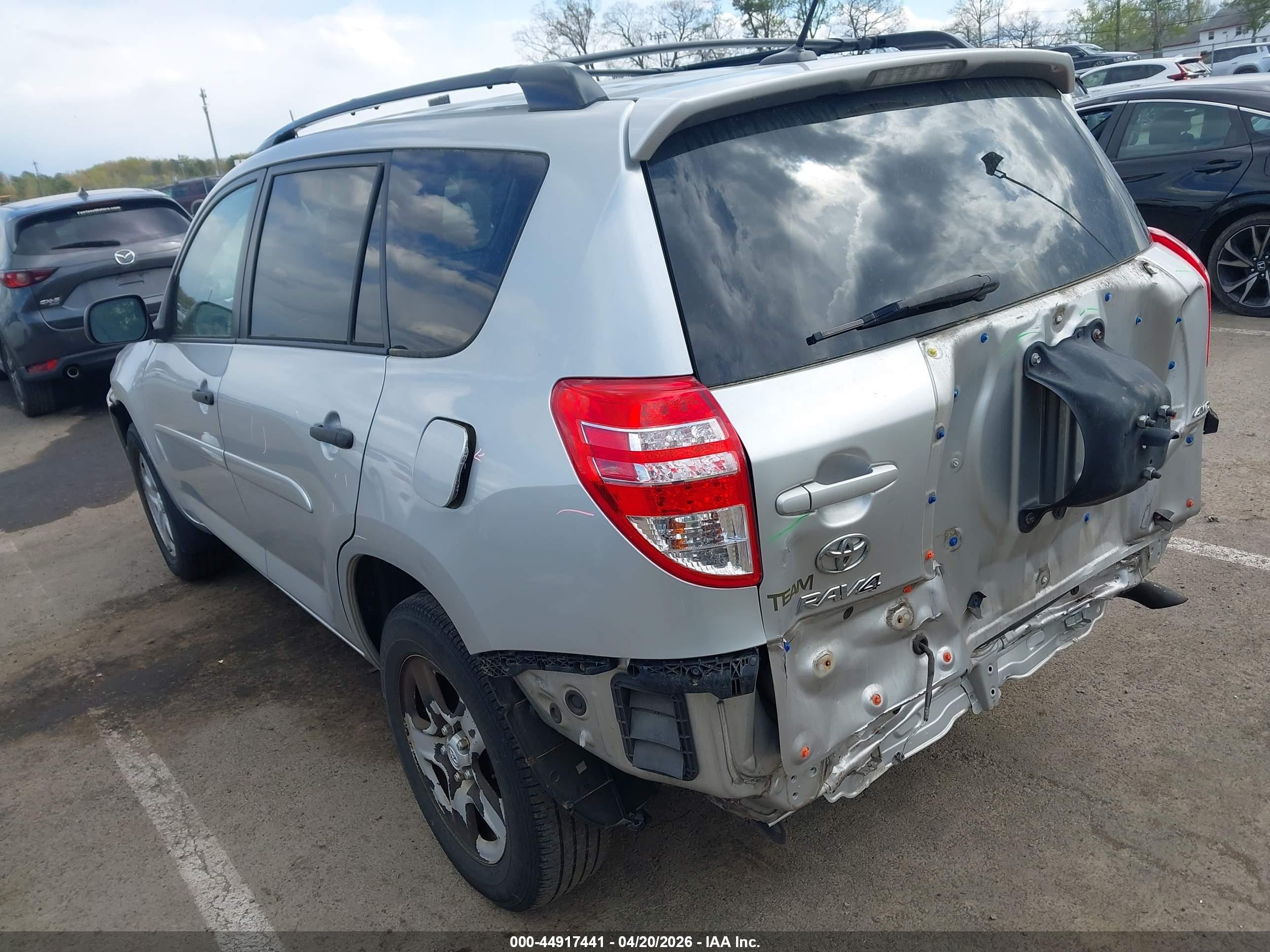 2011 Toyota Rav4 Серебряный vin: 2T3BF4DV4BW143844