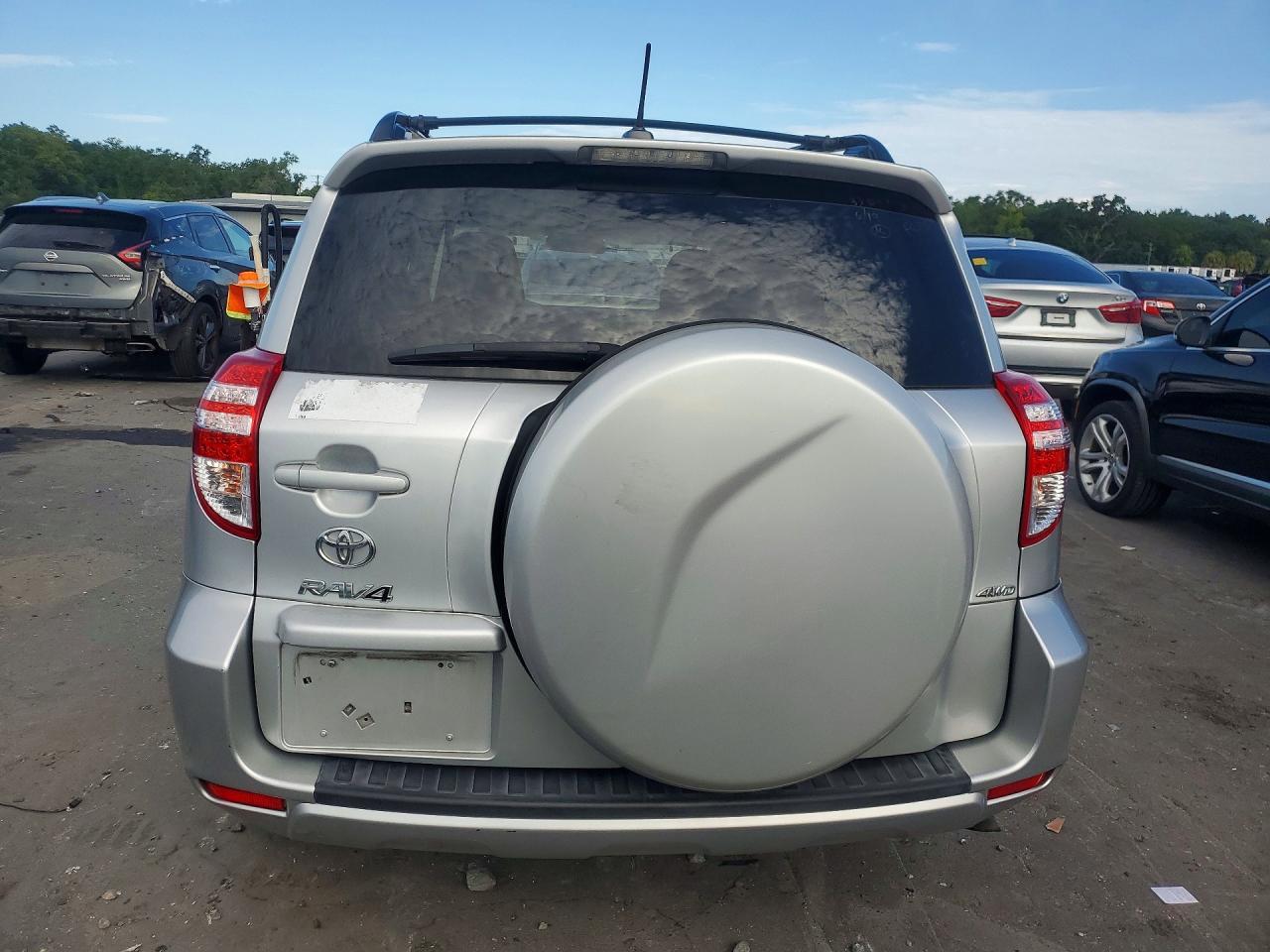 2011 Toyota Rav4 Base Silver vin: 2T3BF4DV4BW149255