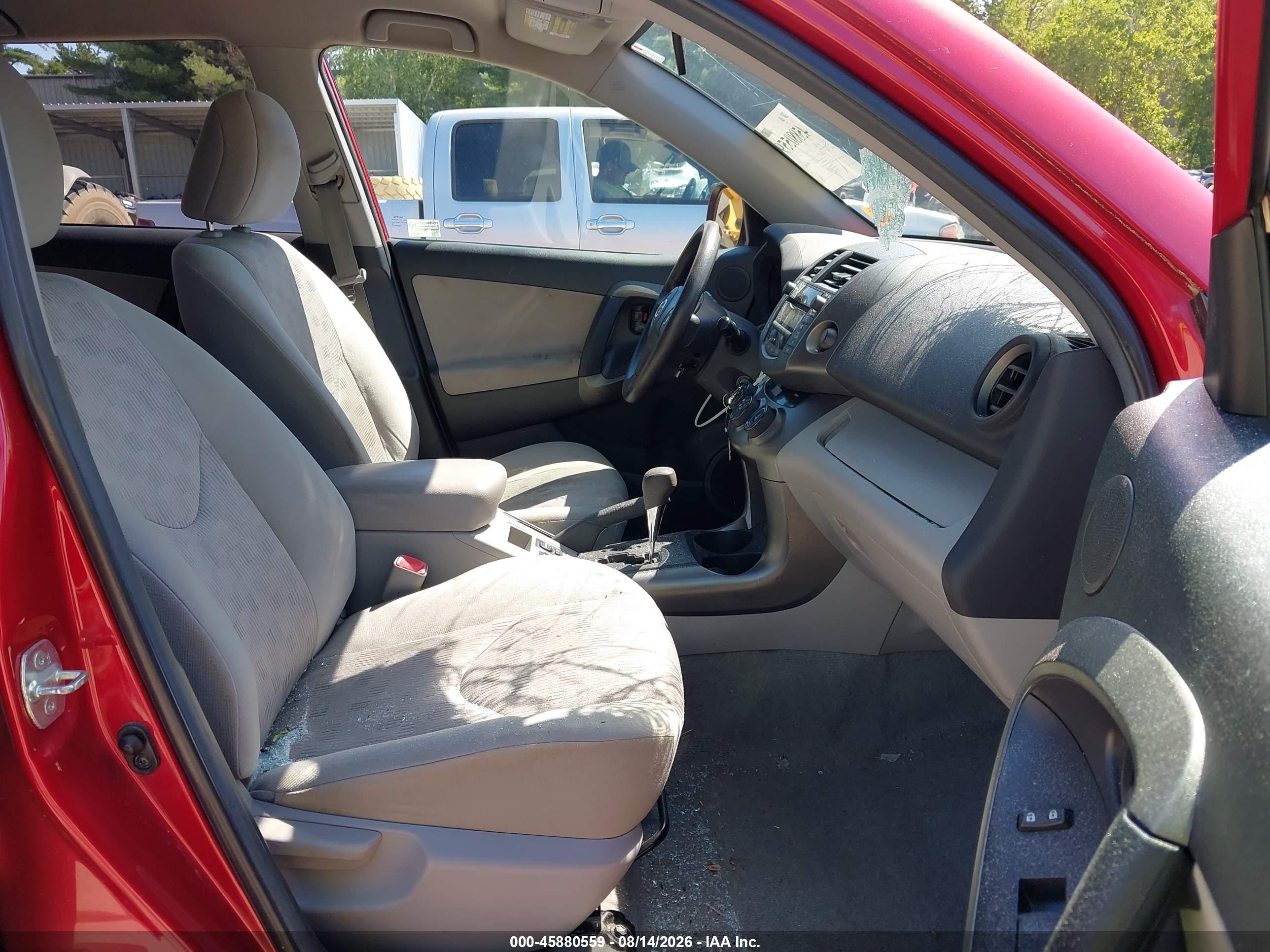 2011 Toyota Rav4   Red vin: 2T3BF4DV4BW154620