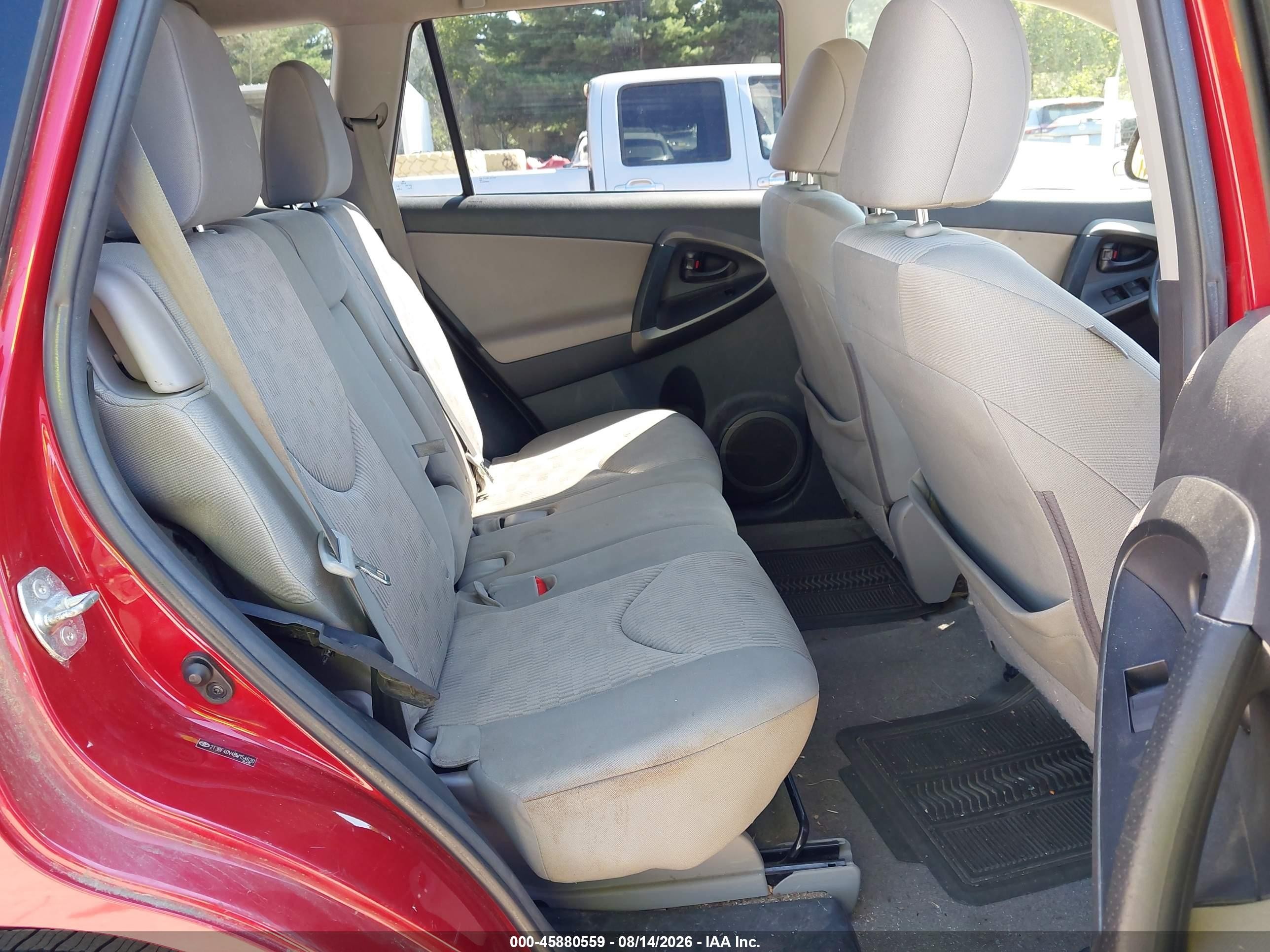 2011 Toyota Rav4   Red vin: 2T3BF4DV4BW154620