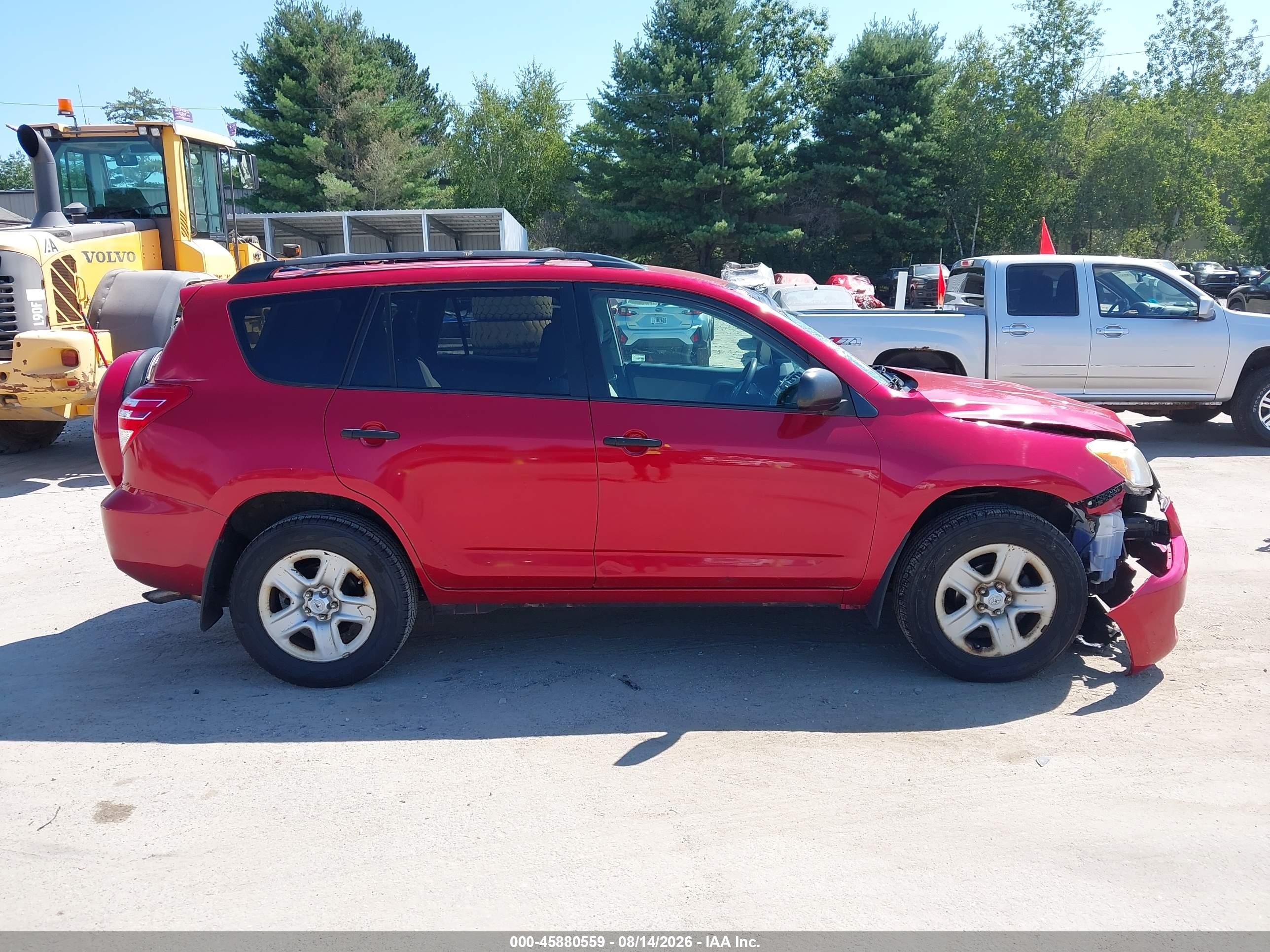 2011 Toyota Rav4   Red vin: 2T3BF4DV4BW154620