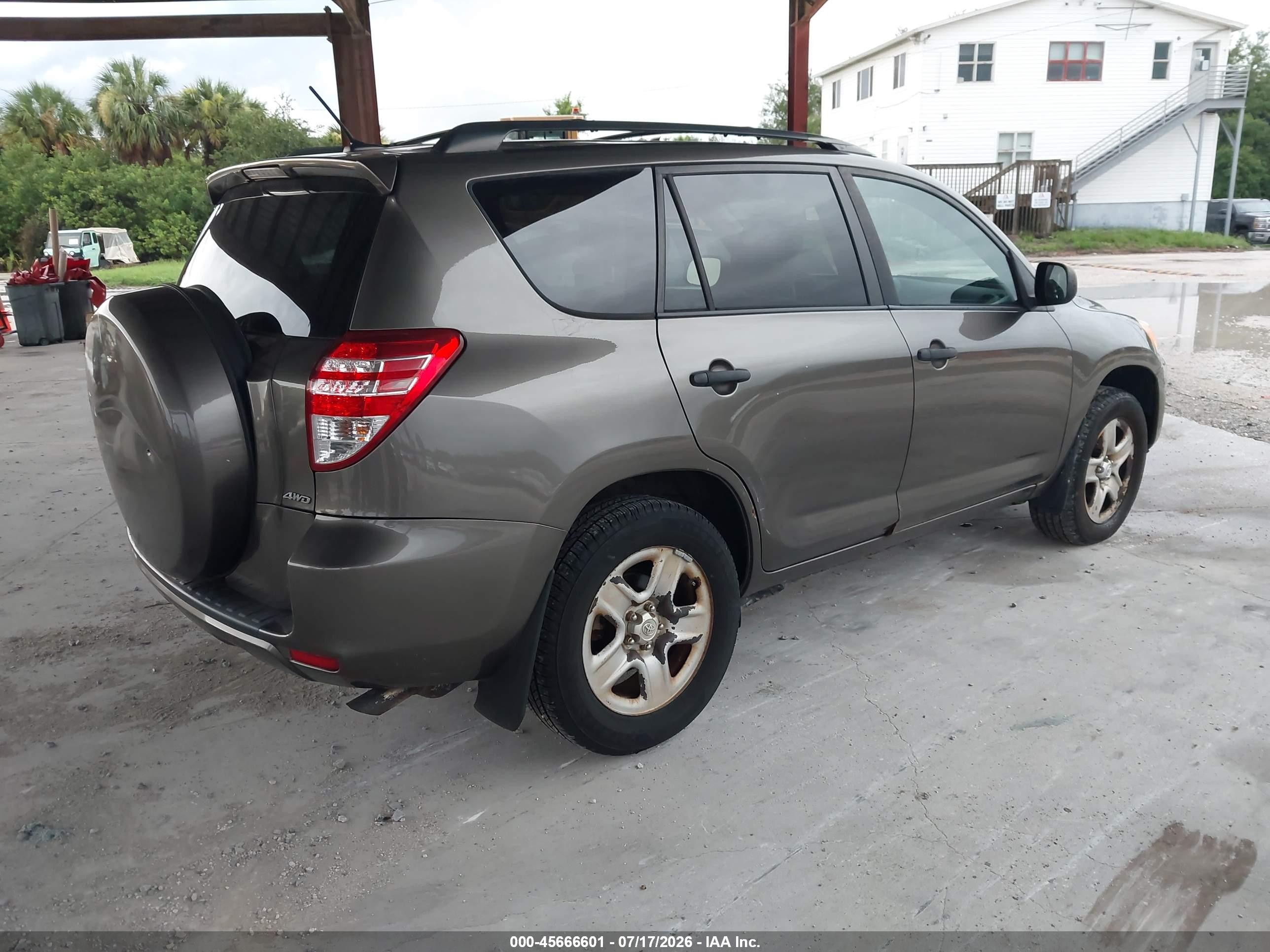 2011 Toyota Rav4   Коричневый vin: 2T3BF4DV4BW158635