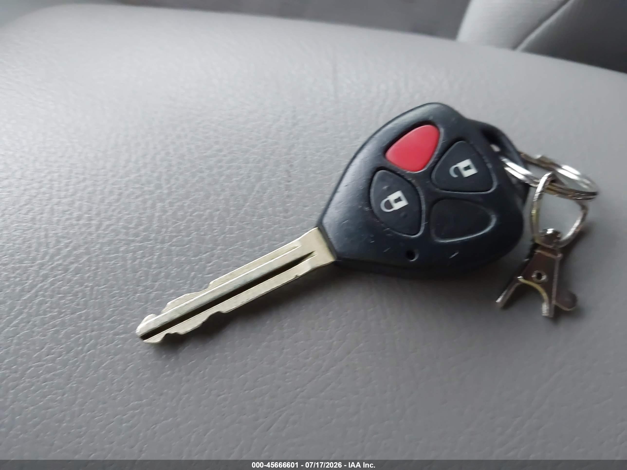 2011 Toyota Rav4   Коричневый vin: 2T3BF4DV4BW158635