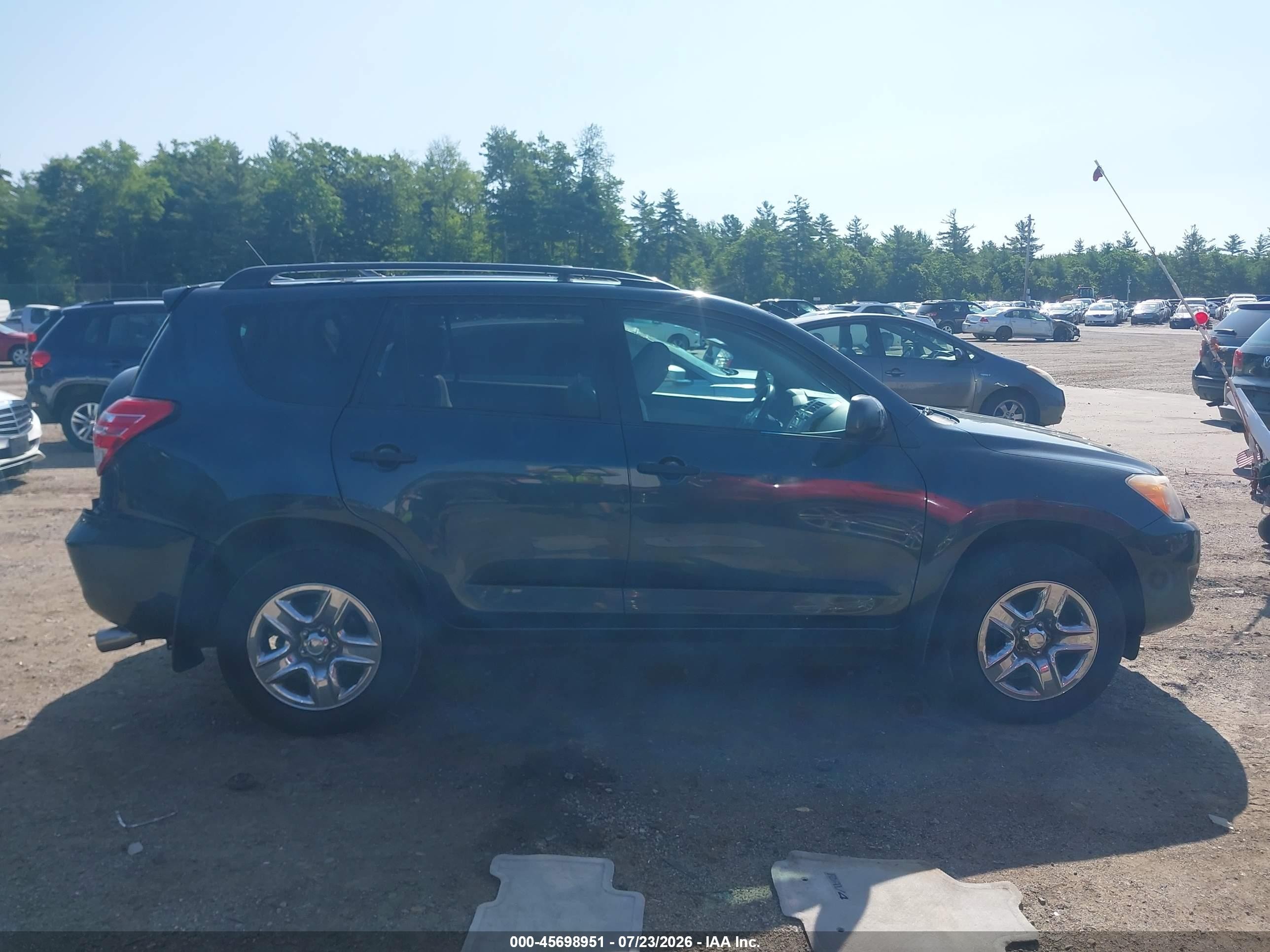 2011 Toyota Rav4   Green vin: 2T3BF4DV4BW165827