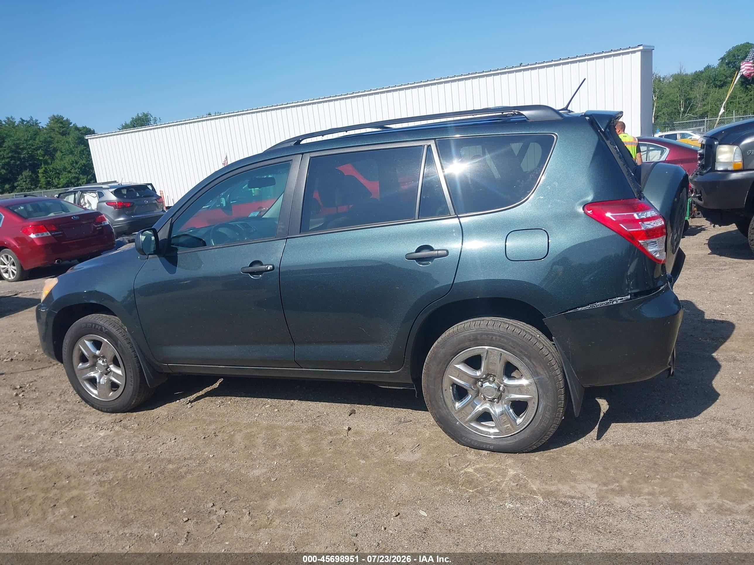2011 Toyota Rav4   Green vin: 2T3BF4DV4BW165827