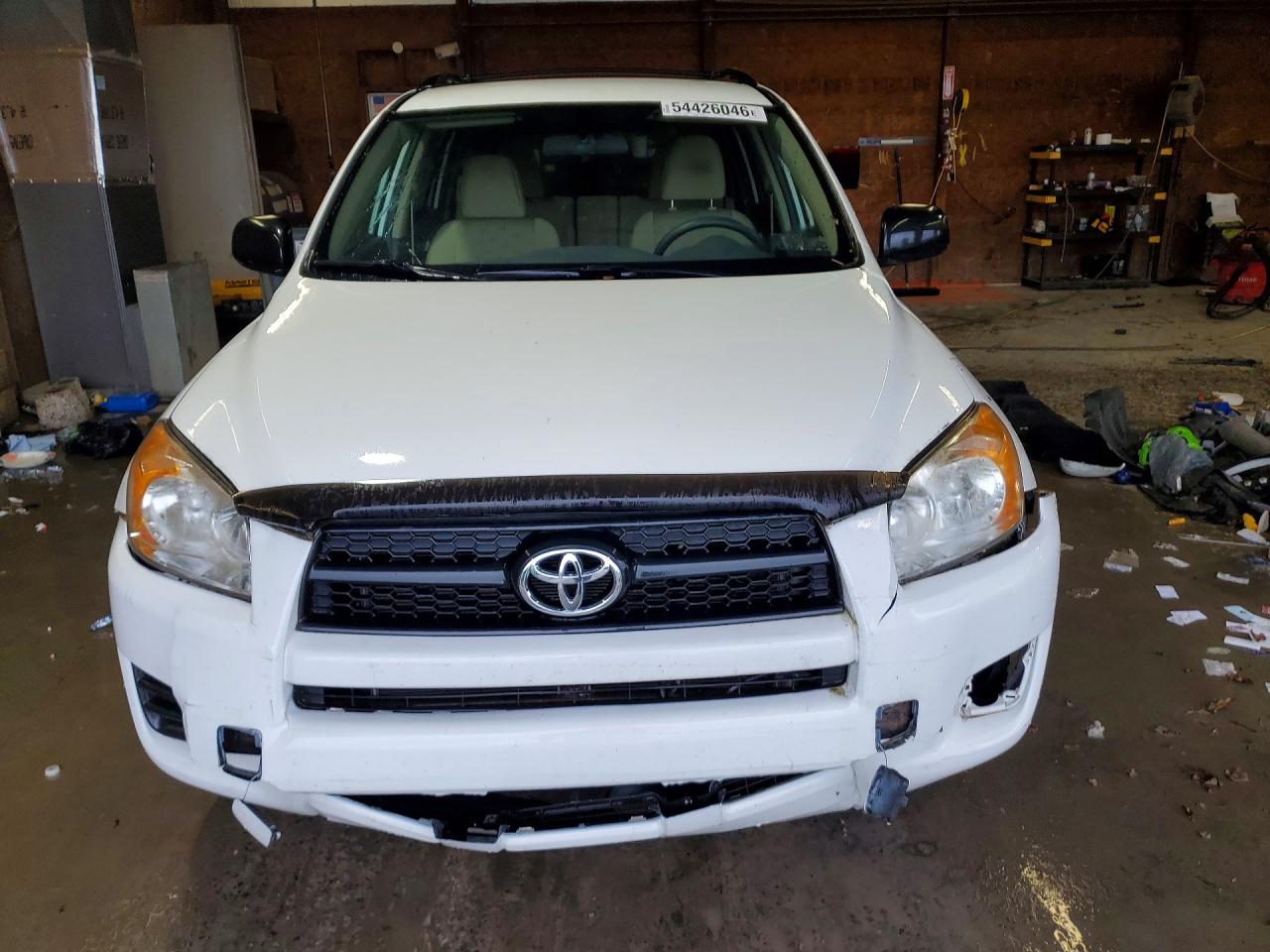 2012 Toyota Rav4 Base White vin: 2T3BF4DV4CW179048