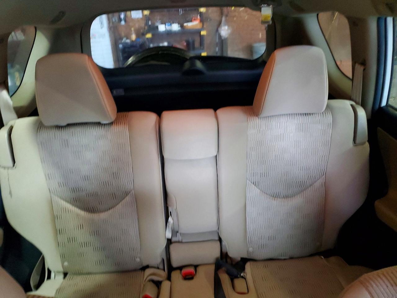2012 Toyota Rav4 Base White vin: 2T3BF4DV4CW179048