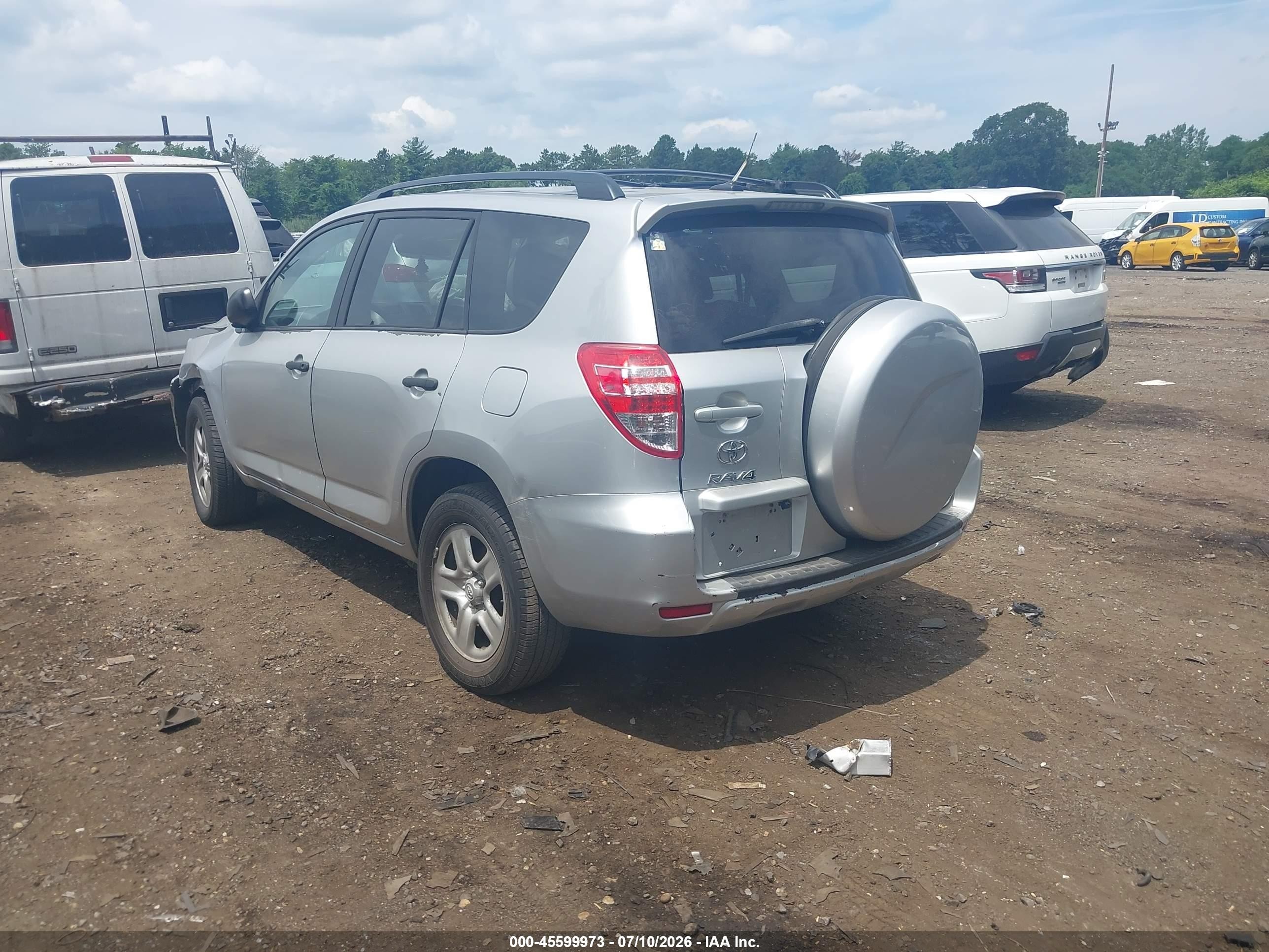 2012 Toyota Rav4   Silver vin: 2T3BF4DV4CW183746