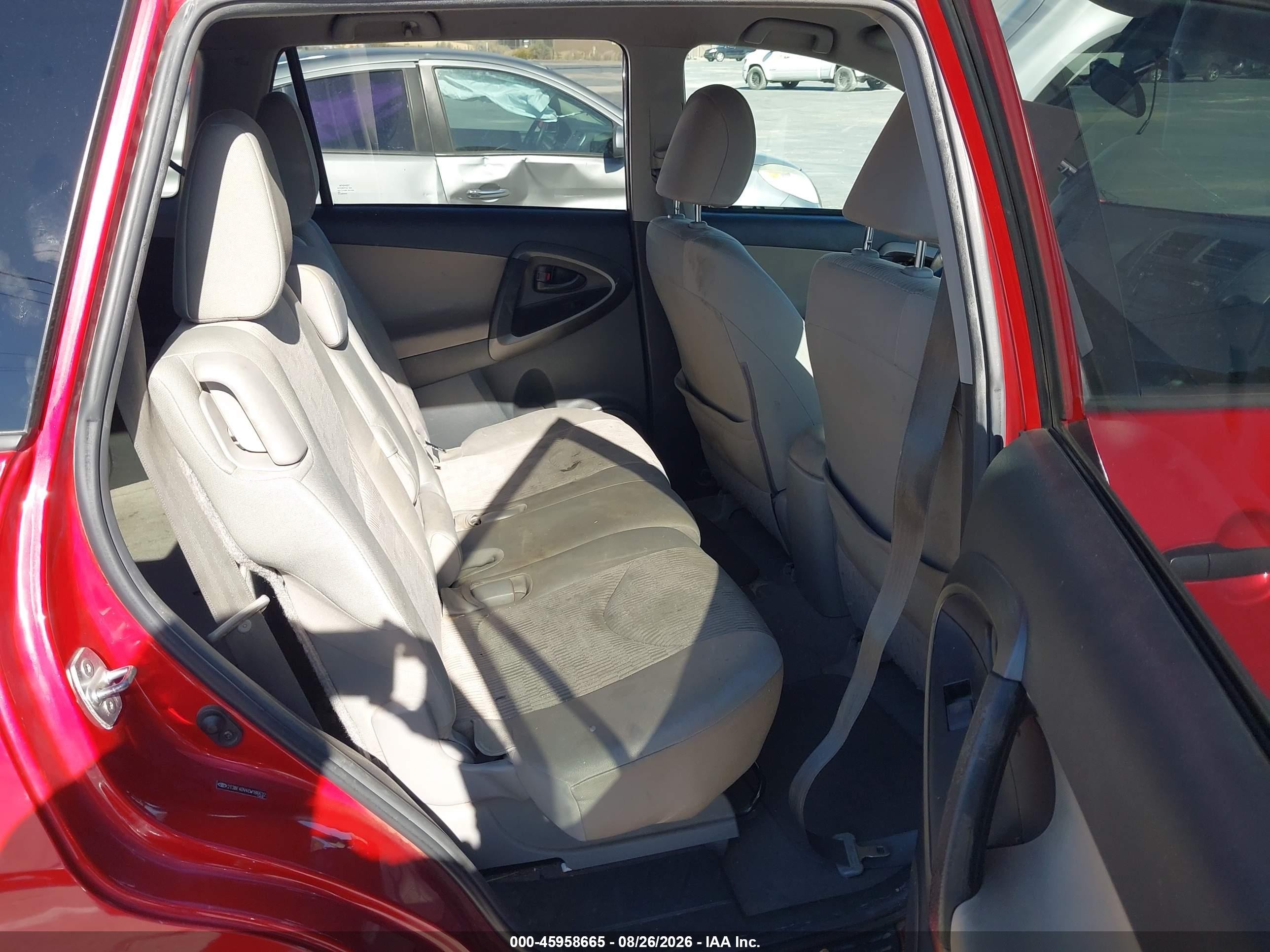 2012 Toyota Rav4   Red vin: 2T3BF4DV4CW186632