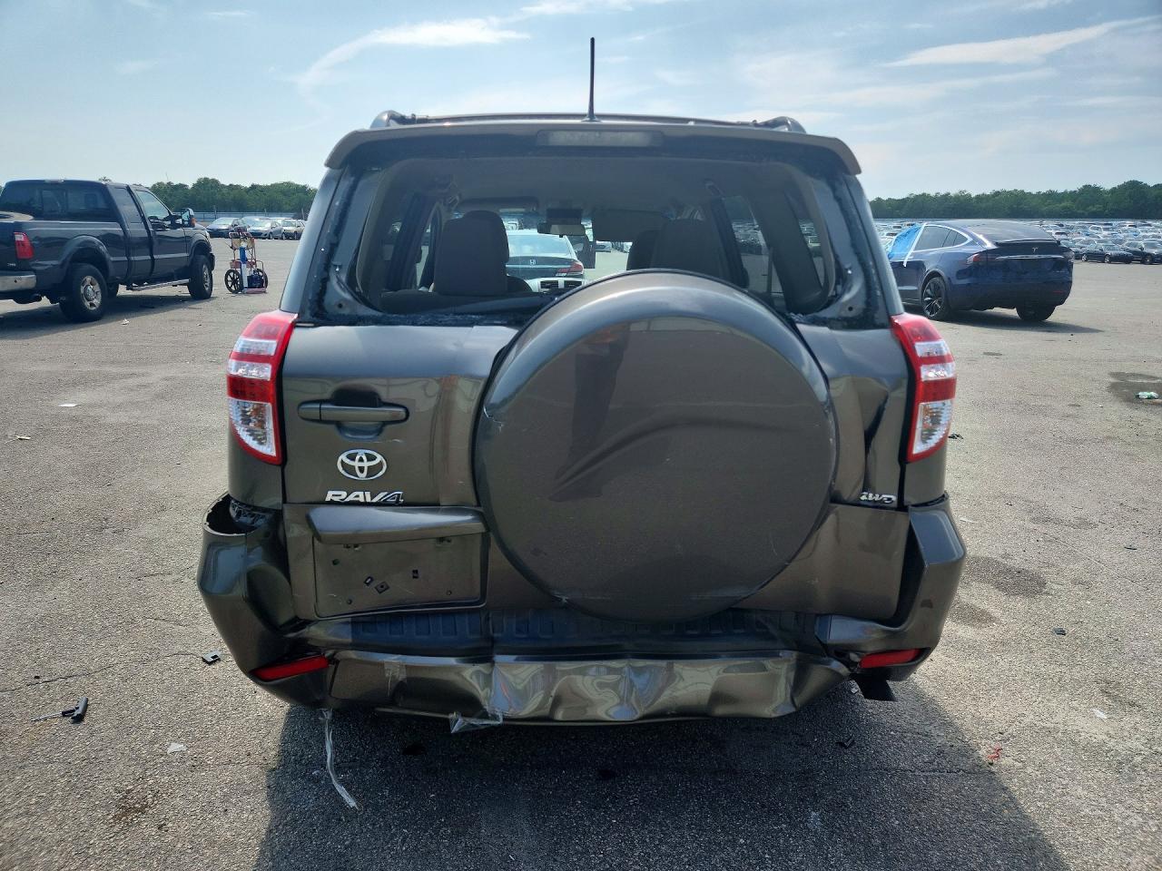 2012 Toyota Rav4 Base Tan vin: 2T3BF4DV4CW196674