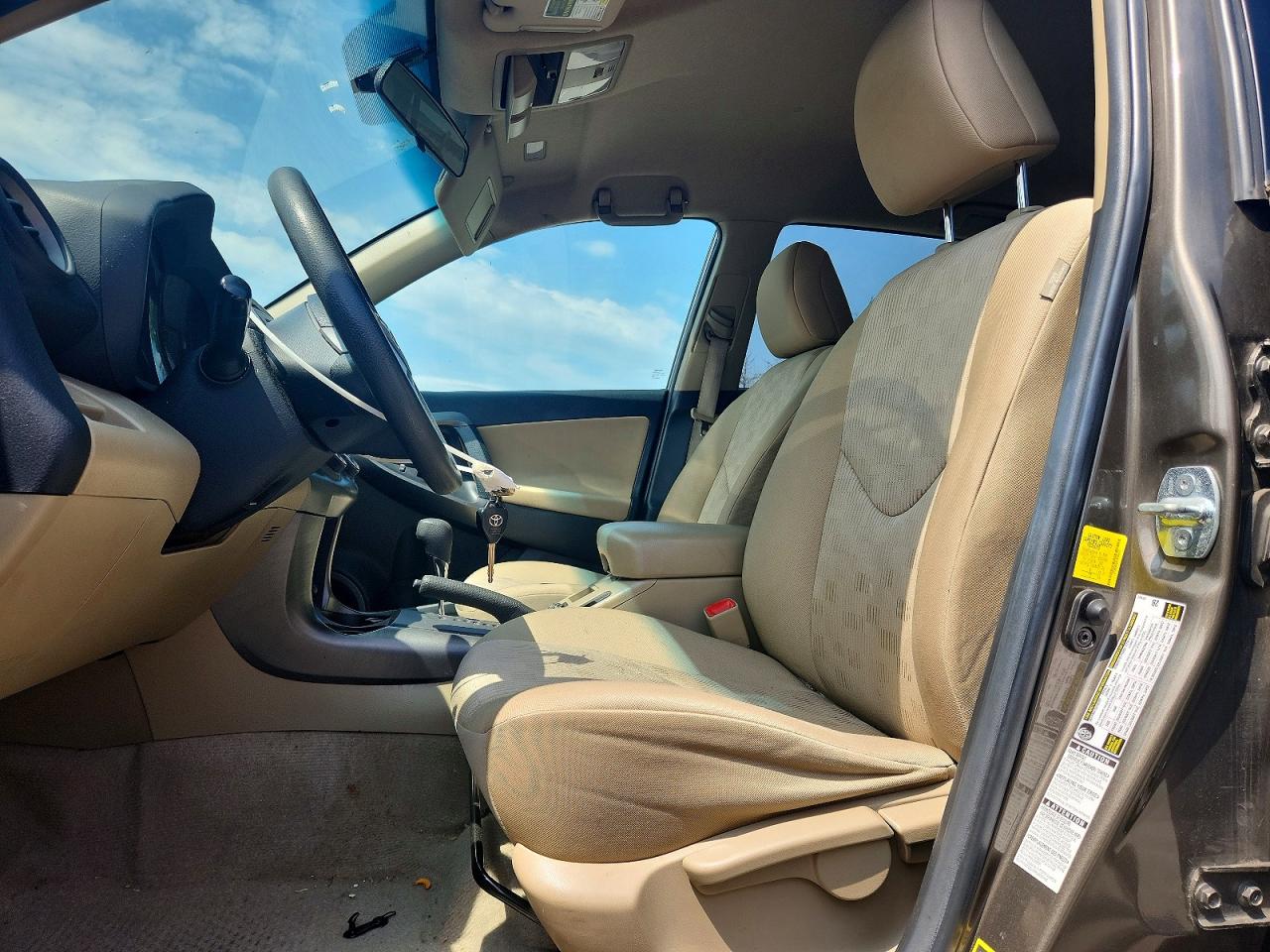 2012 Toyota Rav4 Base Tan vin: 2T3BF4DV4CW196674