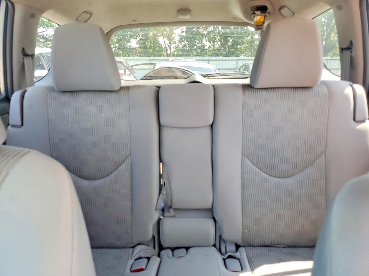 2012 Toyota Rav4 Base Серебряный vin: 2T3BF4DV4CW209133